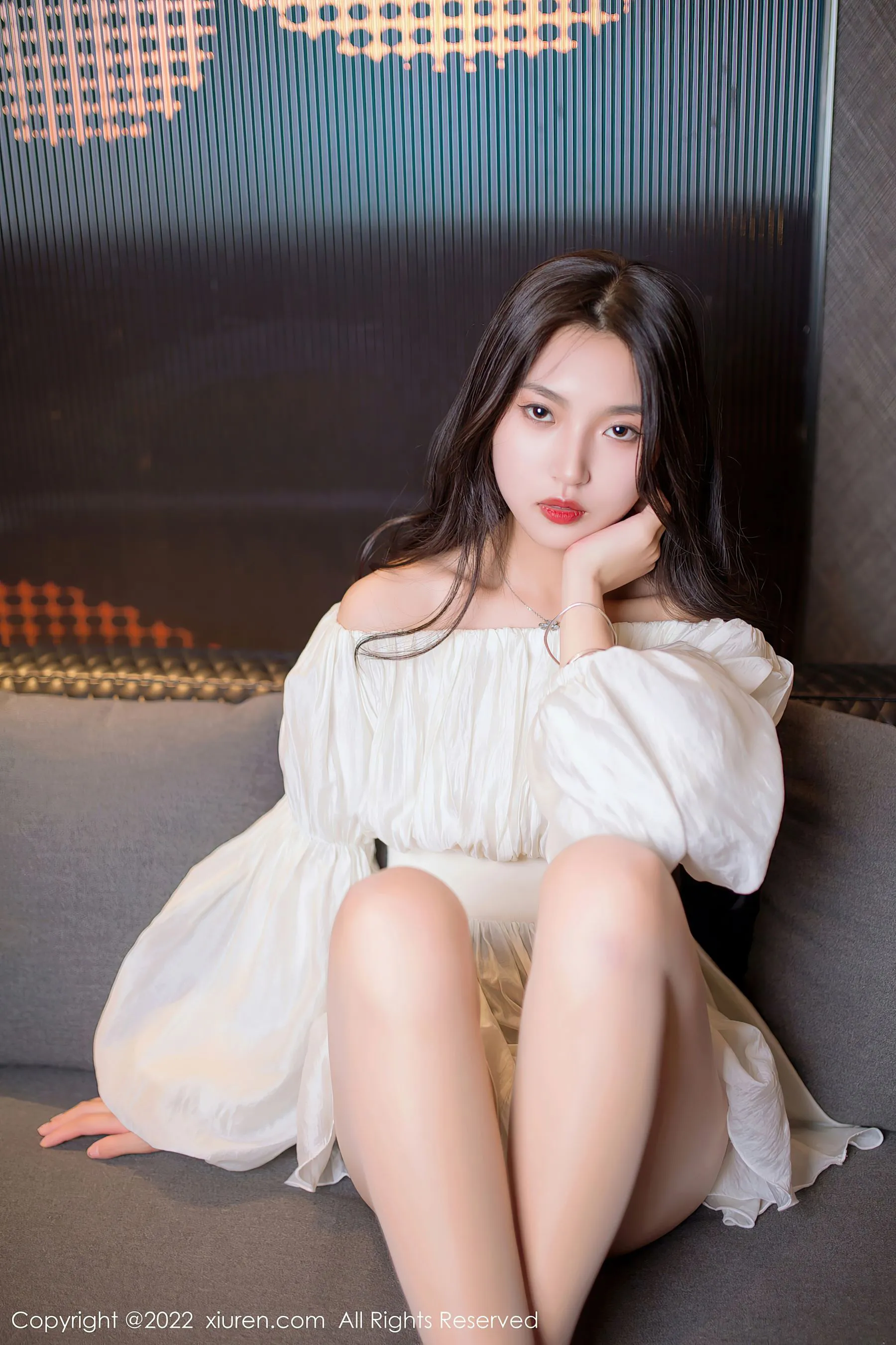  秀人网 No.5399 十九九 新人美腿第25张