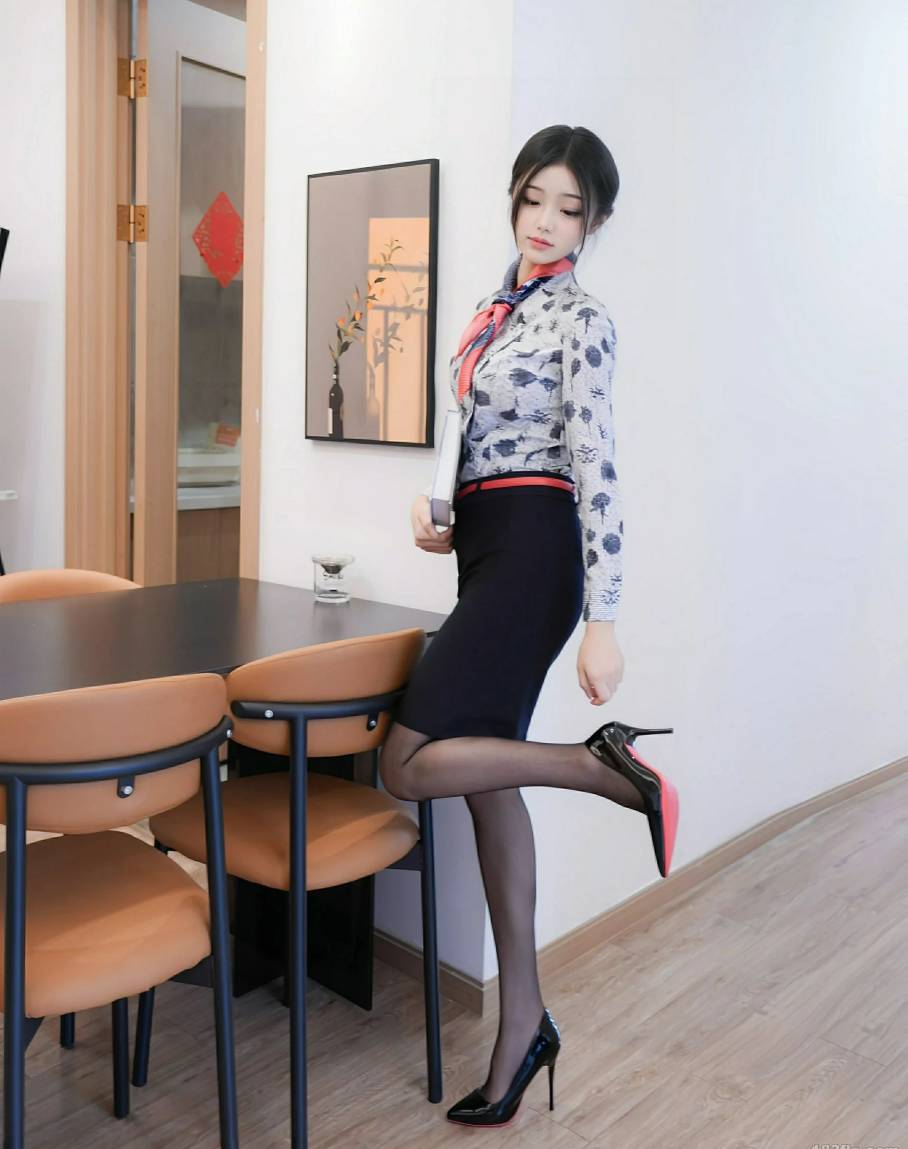  秀人网 No.10579 琉璃ww [79P]第1张