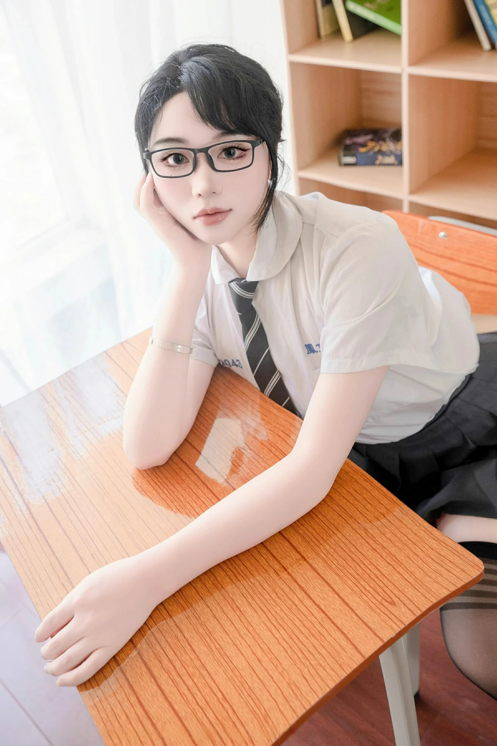  秀人网 No.10530 汐汐爱吃草莓 [85P]第6张