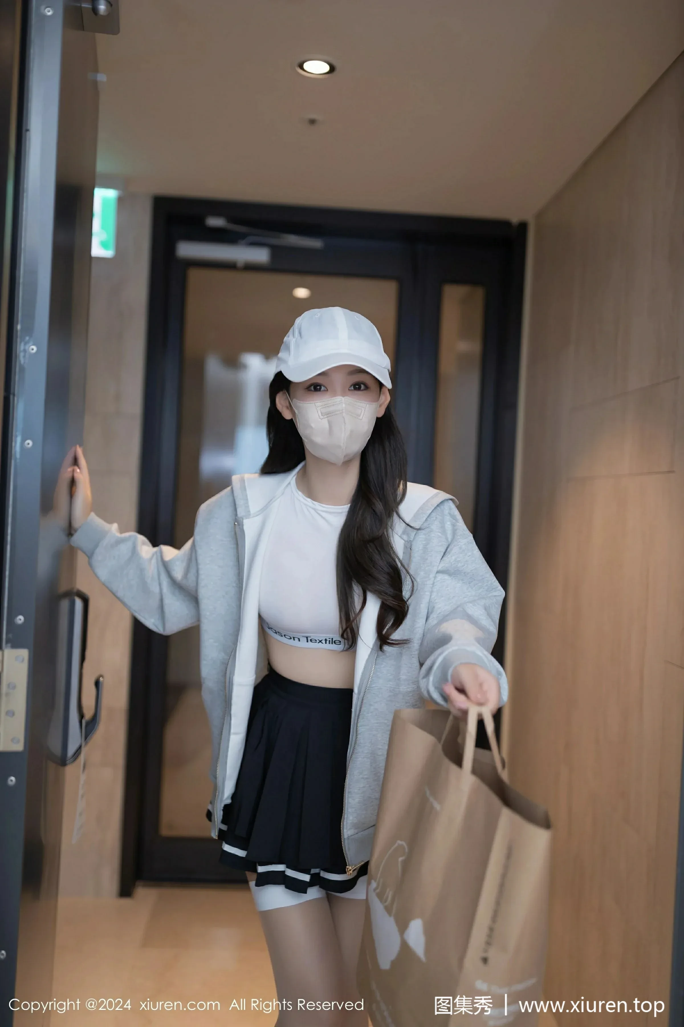  XiuRen 秀人 No.9196 唐安琪 [87P]第2张