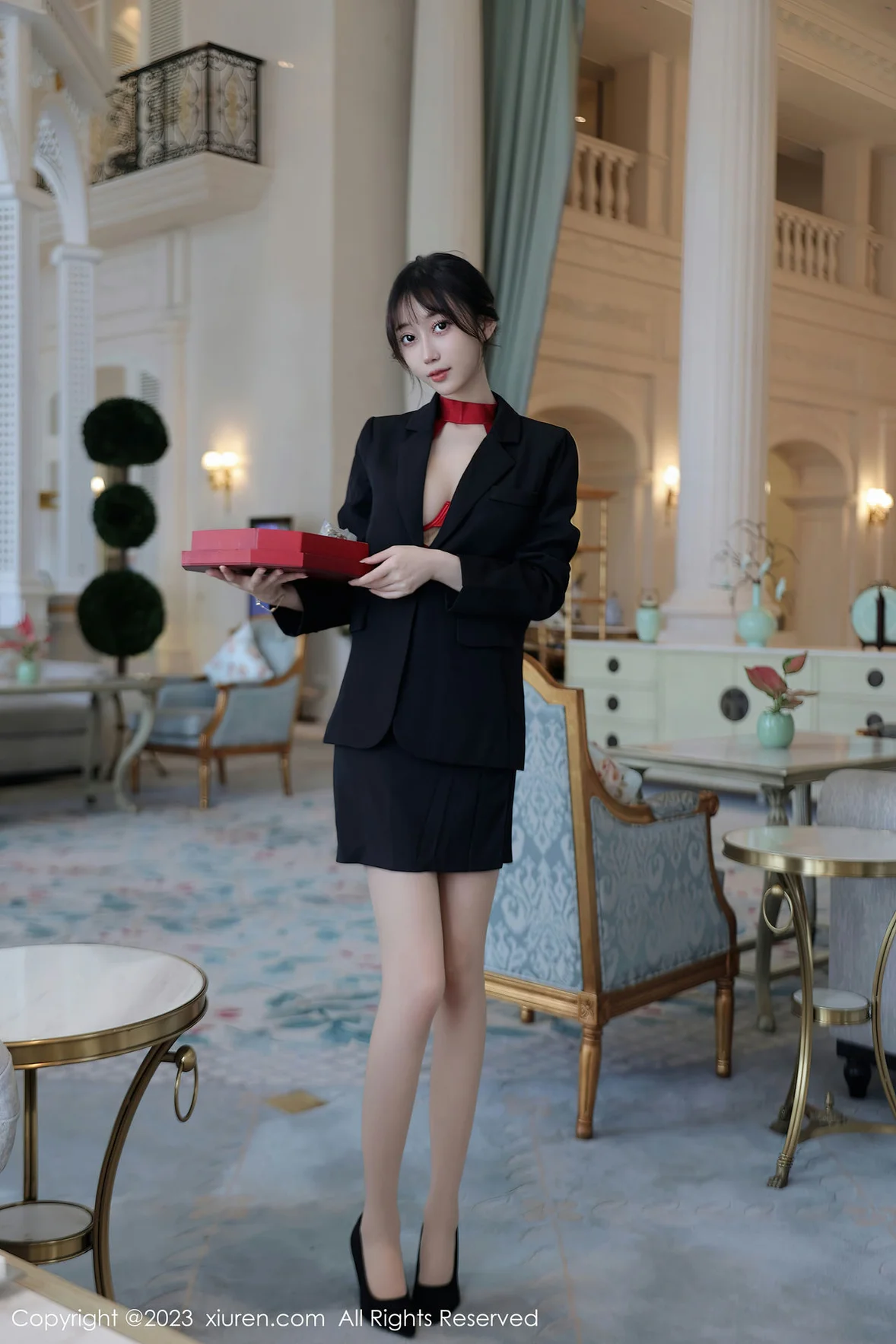  XiuRen 秀人 No.7102 玥儿玥er 红色情趣杭州旅拍 [64P]