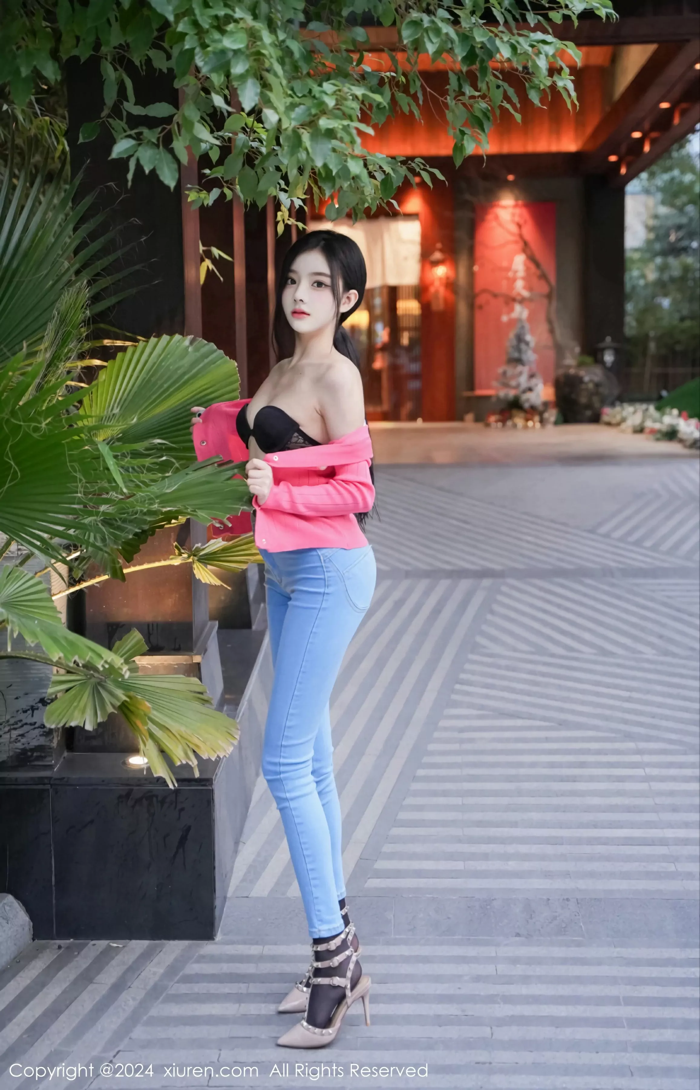  XiuRen 秀人 No.8091 龙雪儿 新人模特 [69P]第21张