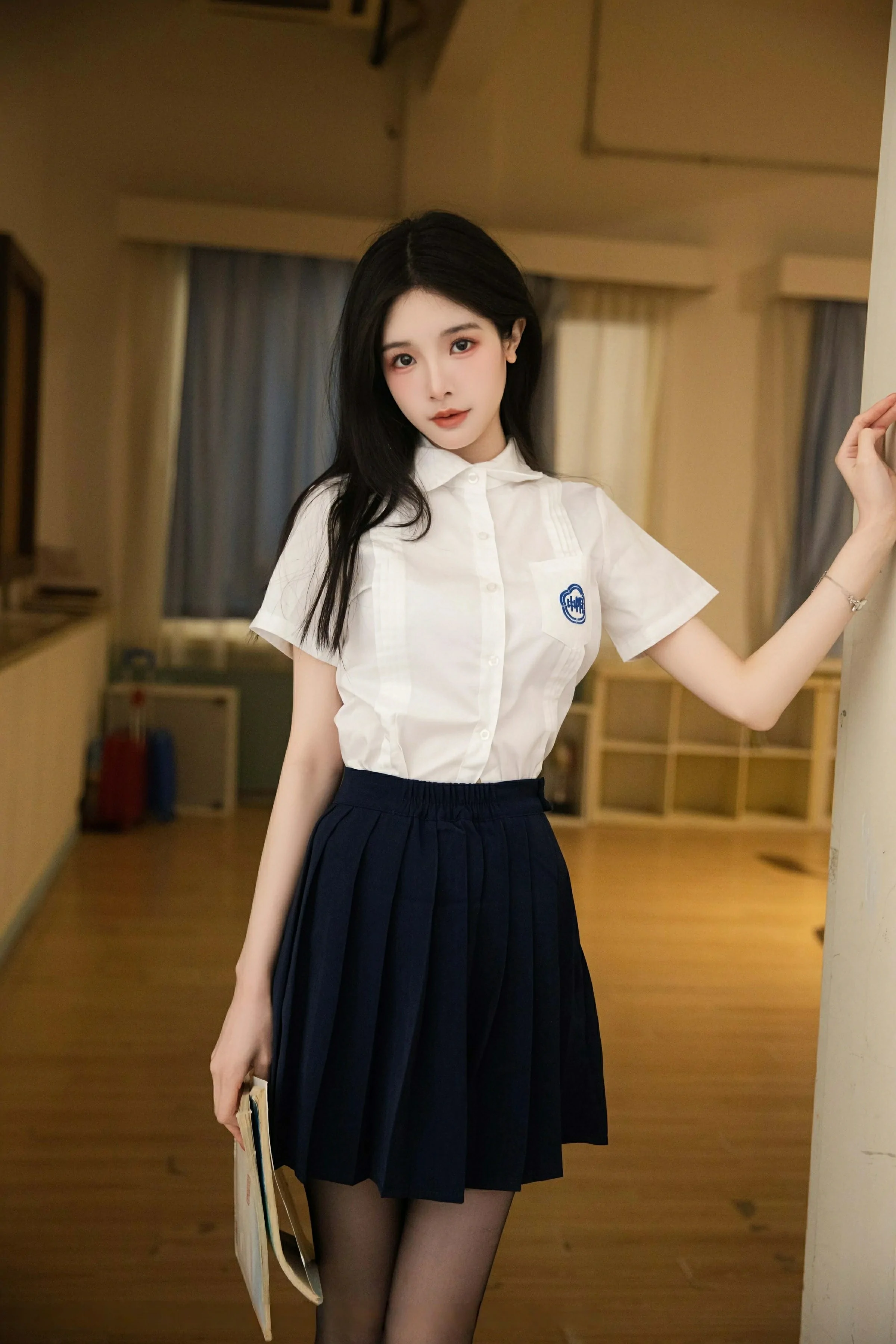  秀人网 No.10287 布丁wow [81P]第1张