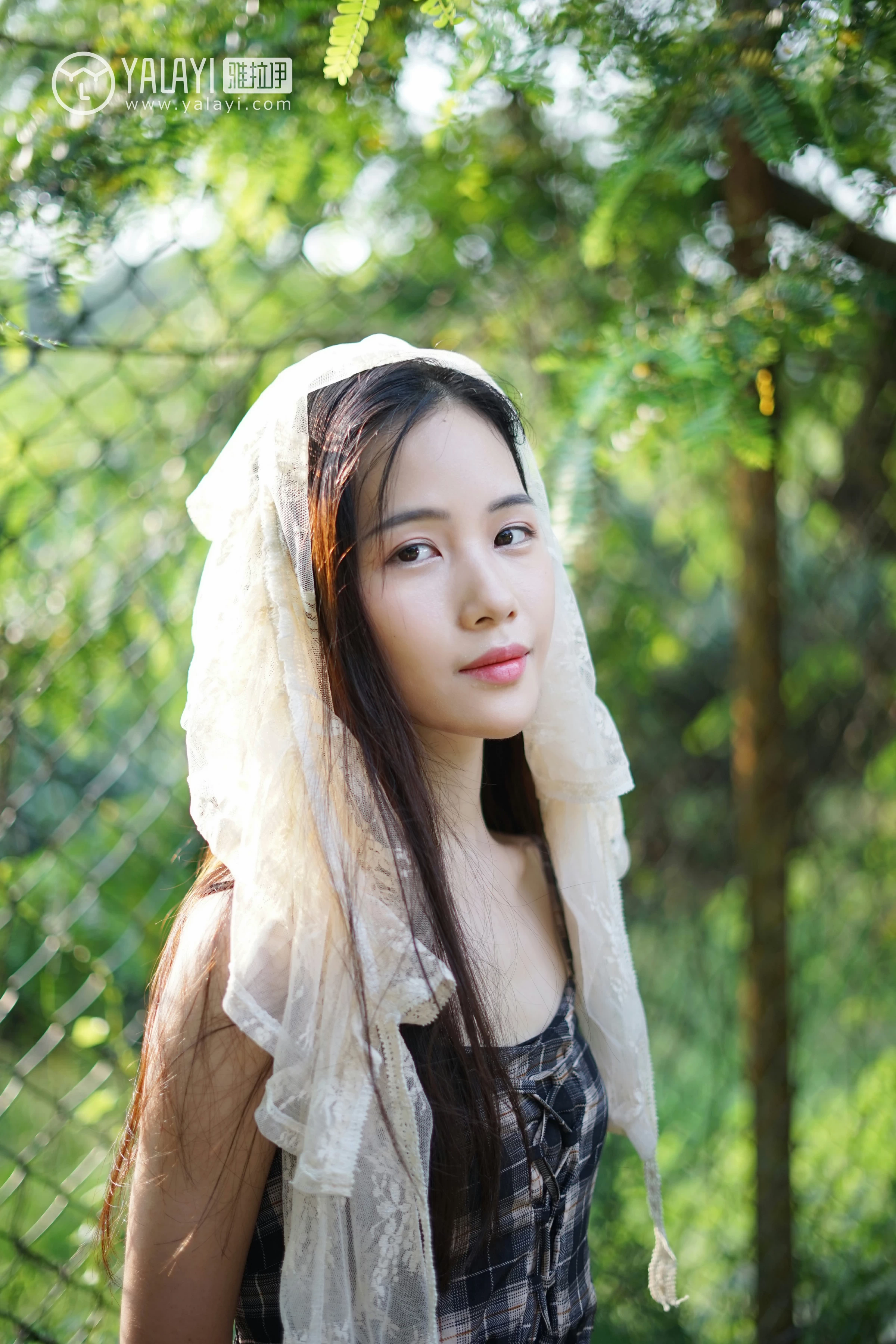 [YALAYI雅拉伊]NO.029 纯粹之心 卡柔 透视蕾丝上衣加吊带连衣裙性感私房写真集第11张