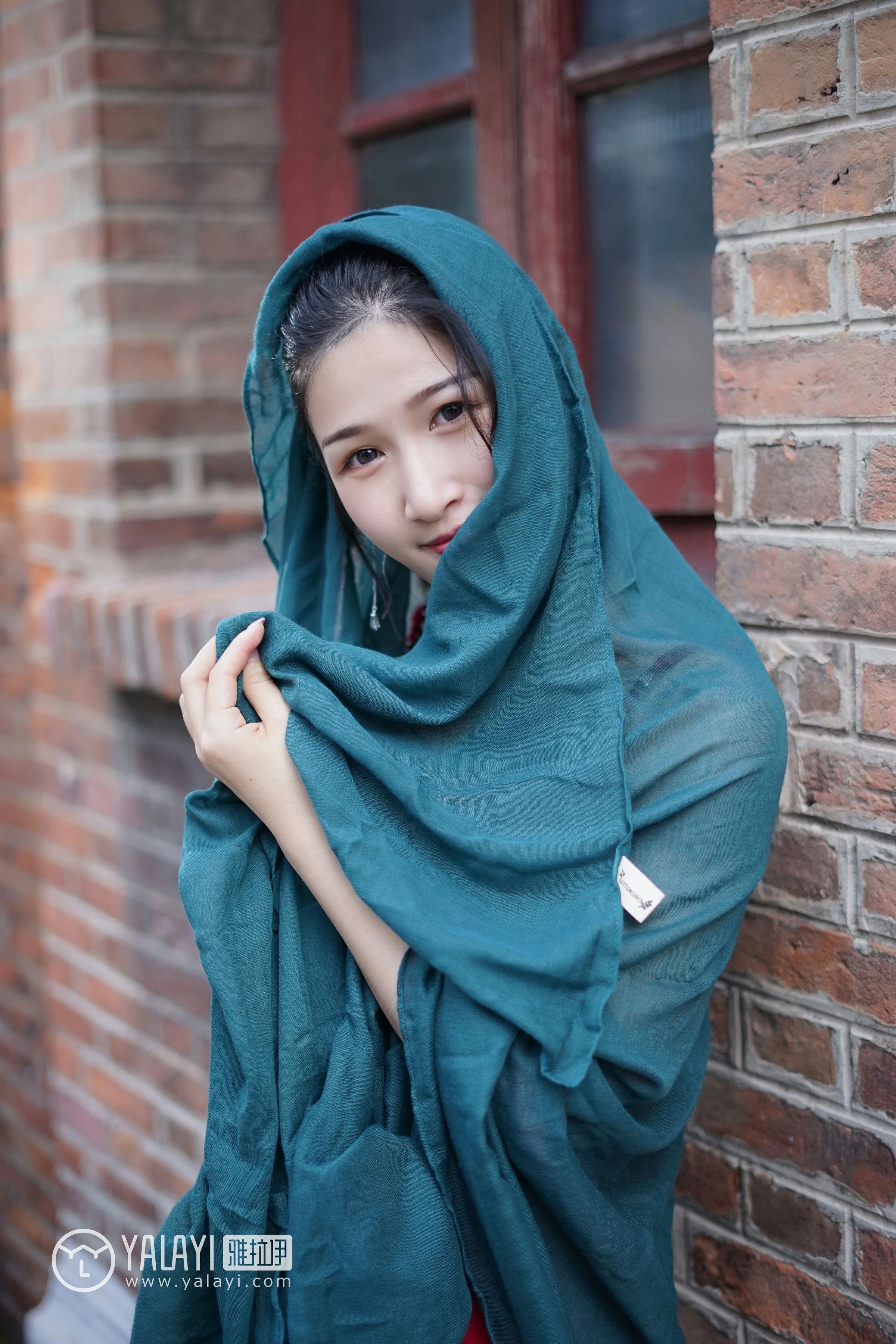 [YALAYI雅拉伊]NO.040 浮光掠影 半梦半醒 塔塔 吊带连衣裙加粉色蕾丝内衣性感私房写真集第4张