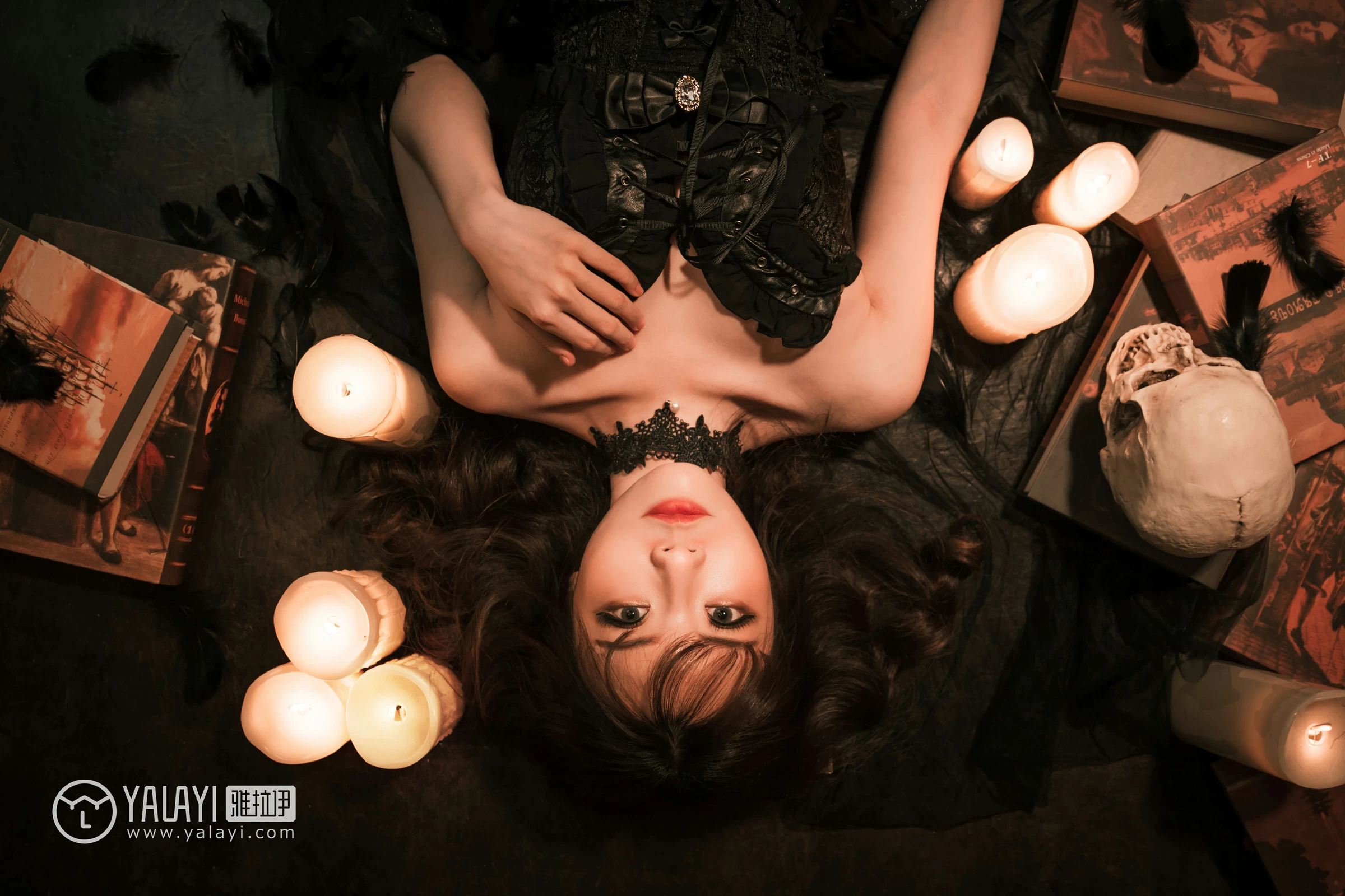 [YALAYI雅拉伊]NO.046 洛丽塔 阳阳 黑色抹胸塑身连衣裙性感私房写真集第12张