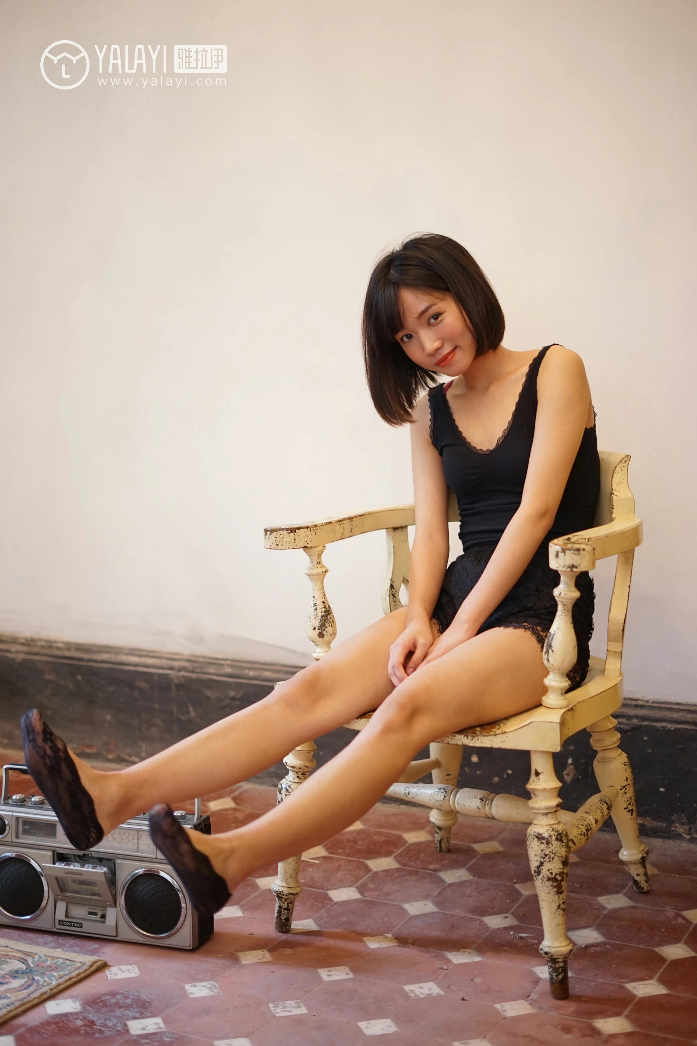 [YALAYI雅拉伊]NO.084 淤青 公主小兔子 黑色透视上衣加蕾丝镂空短裤性感私房写真集第15张
