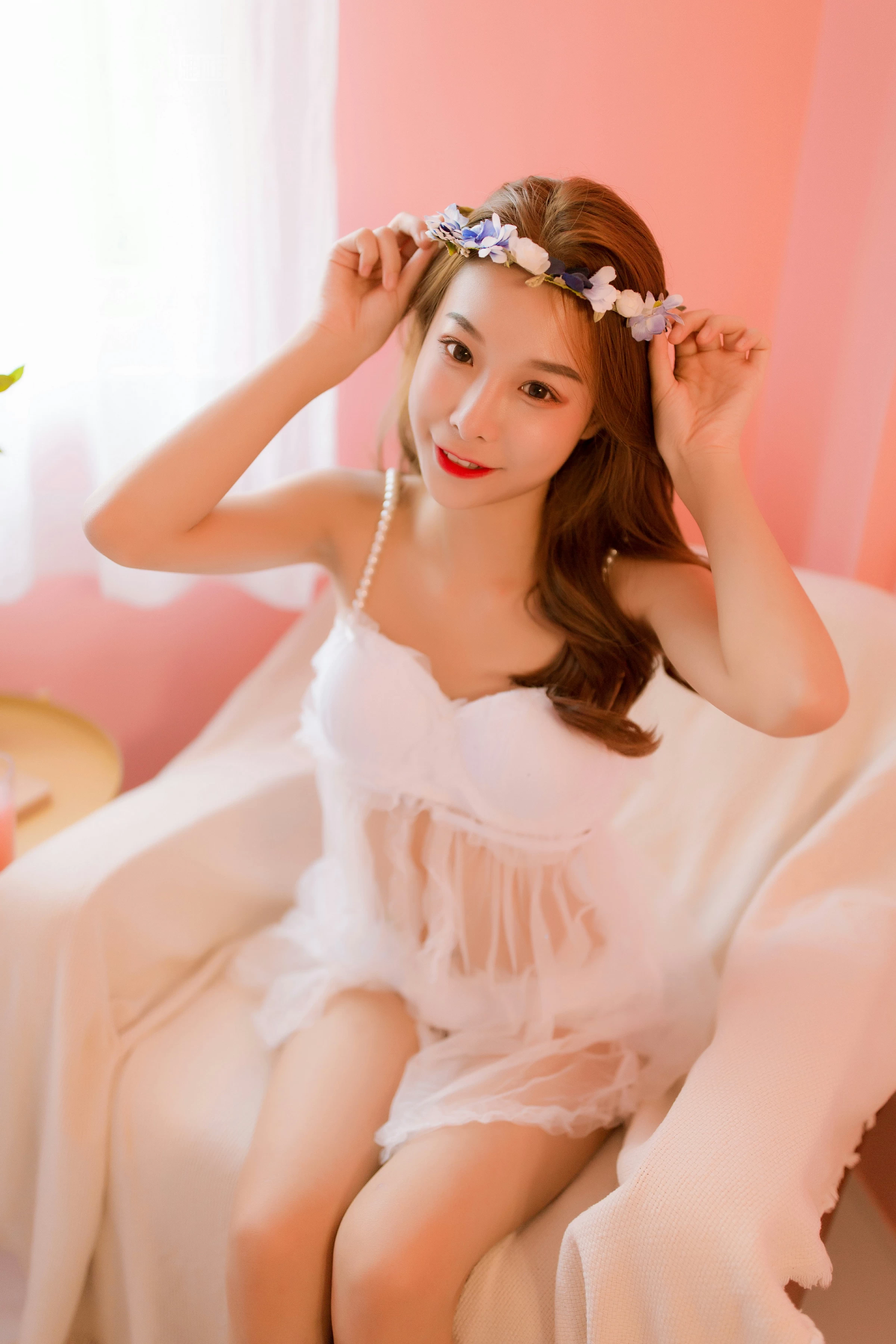 [YALAYI雅拉伊]NO.099 粉色系少女私房 倩微微 透视睡衣裙与白色蕾丝内衣性感私房写真集第2张