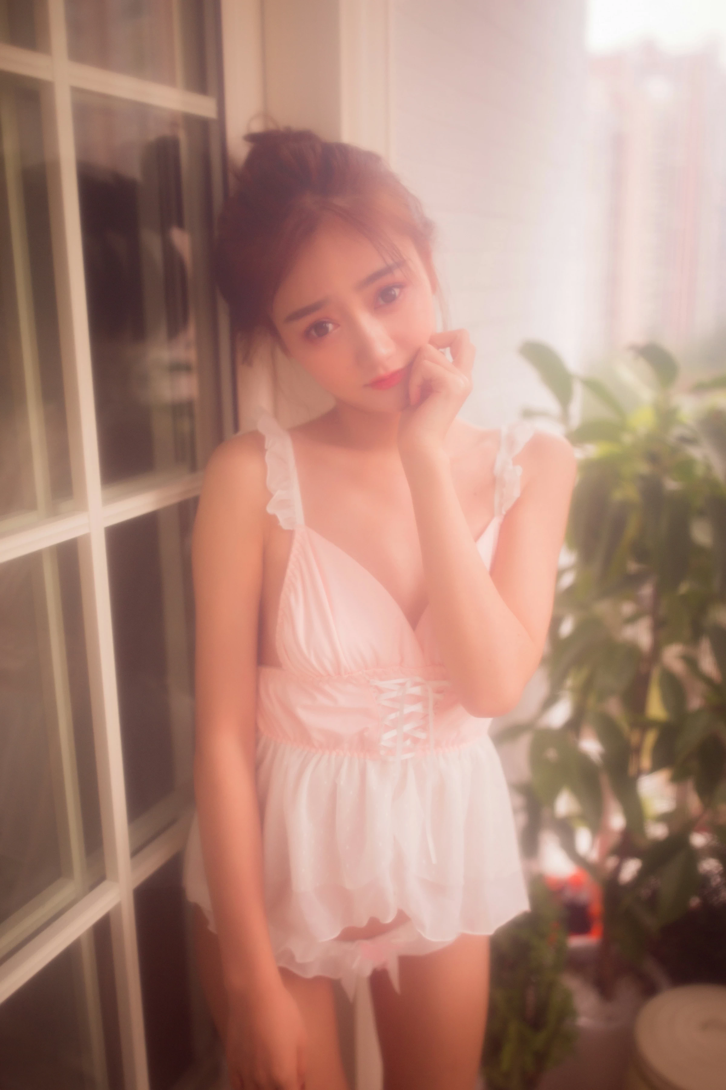 [YALAYI雅拉伊]NO.128 港女 李诗雨 粉色情趣睡衣与短裙加情趣内衣性感私房写真集第4张