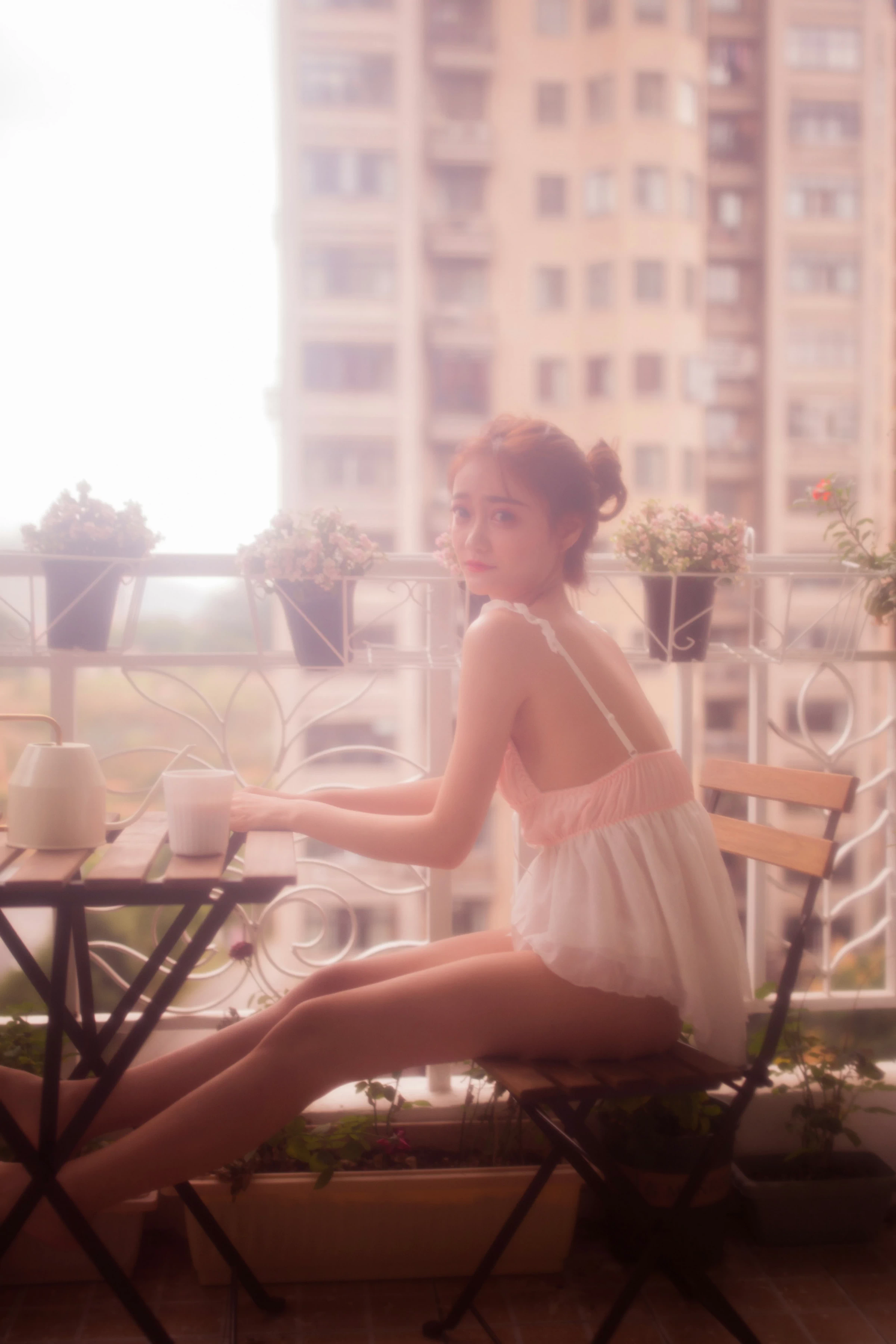 [YALAYI雅拉伊]NO.128 港女 李诗雨 粉色情趣睡衣与短裙加情趣内衣性感私房写真集第5张