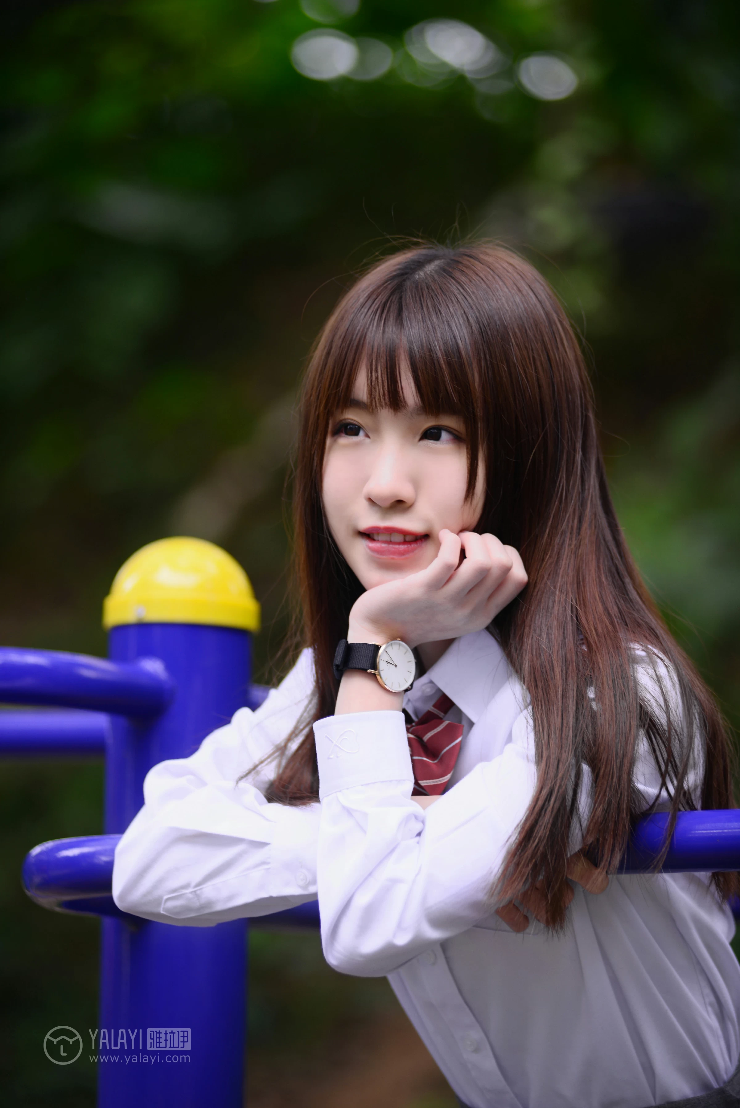[YALAYI雅拉伊]NO.148 青春的梦 Toki 高中女生制服 白色衬衫加灰色短裙清纯可爱私房写真集第15张