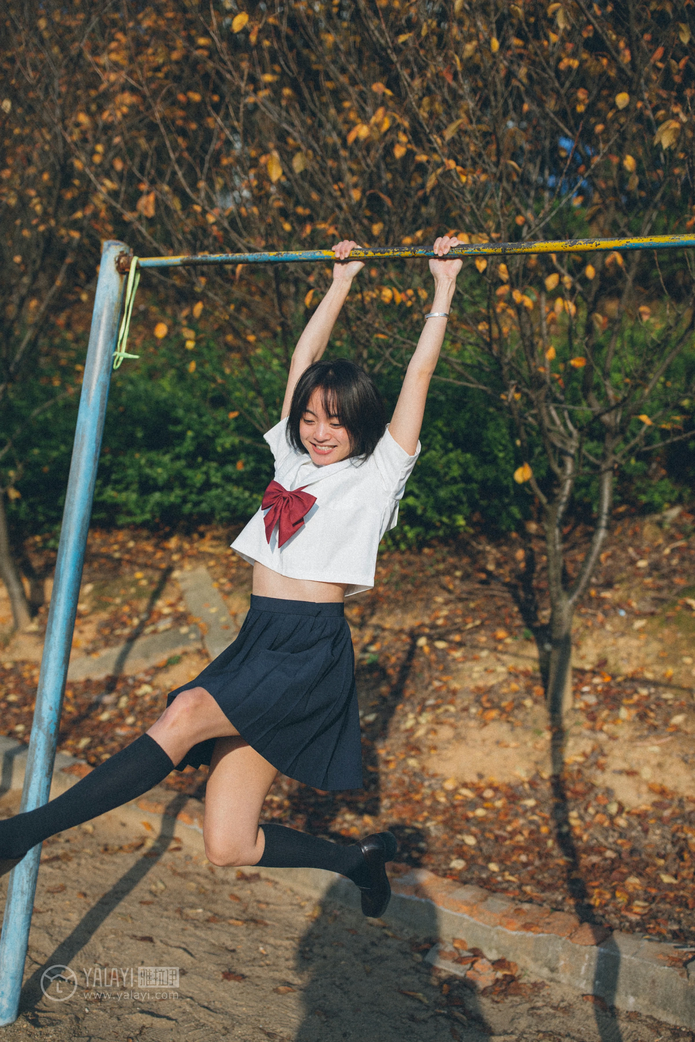 [YALAYI雅拉伊]NO.156 带我走带我飞 米粒米粒 高中女生制服与短裙私房写真集第15张