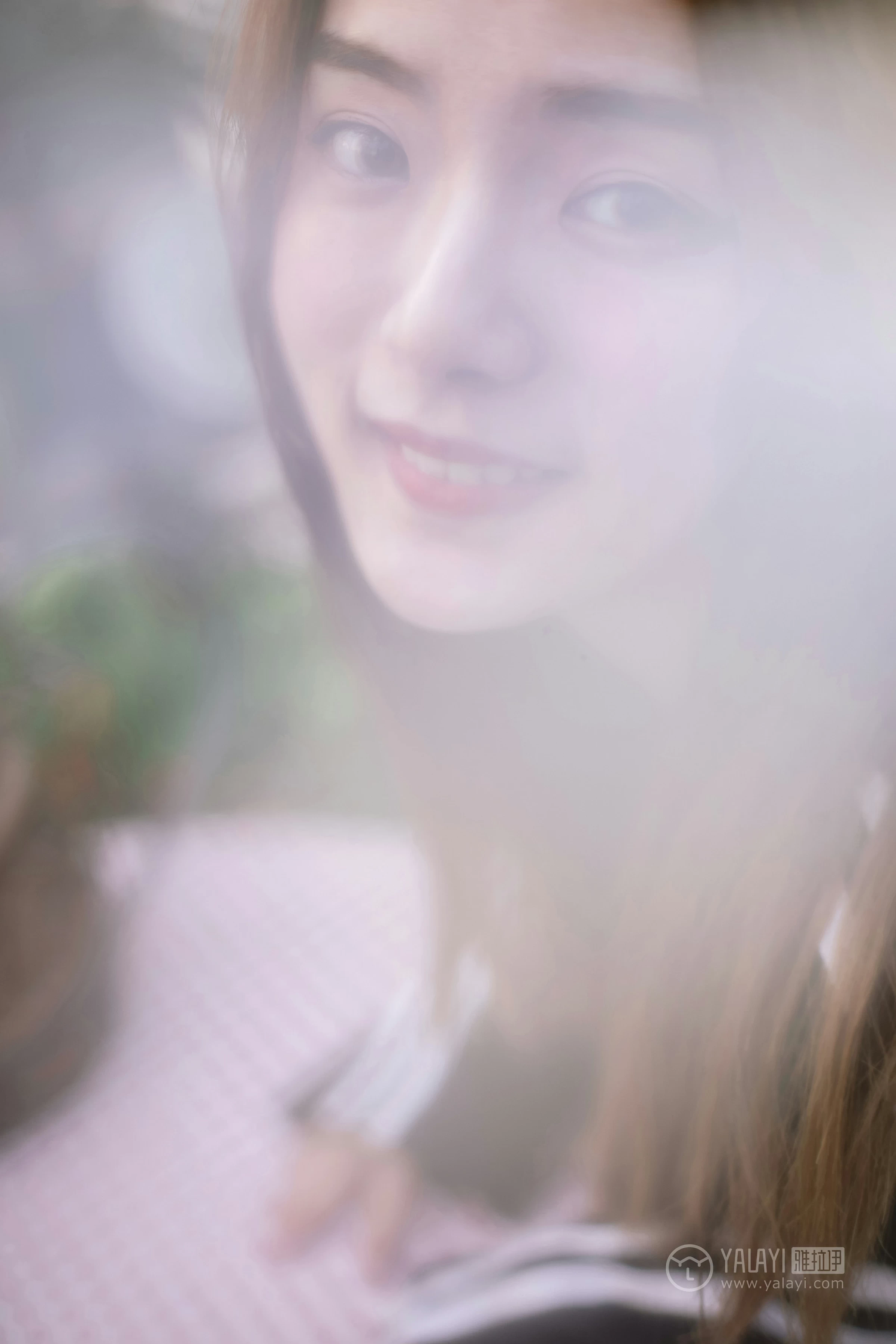 [YALAYI雅拉伊] No.180 我想有个花园 白日梦 黑白卫衣加紧身牛仔裤清纯可爱私房写真集第11张