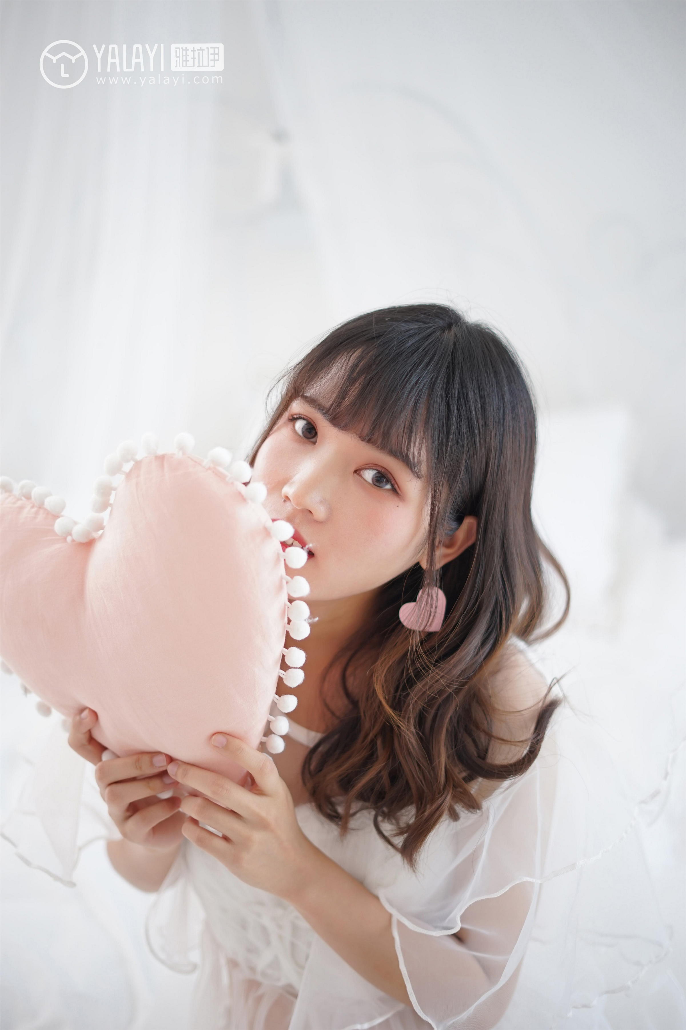 [YALAYI雅拉伊]NO.001 恋上你的床 公主小兔子 透视连衣裙性感私房写真集第5张