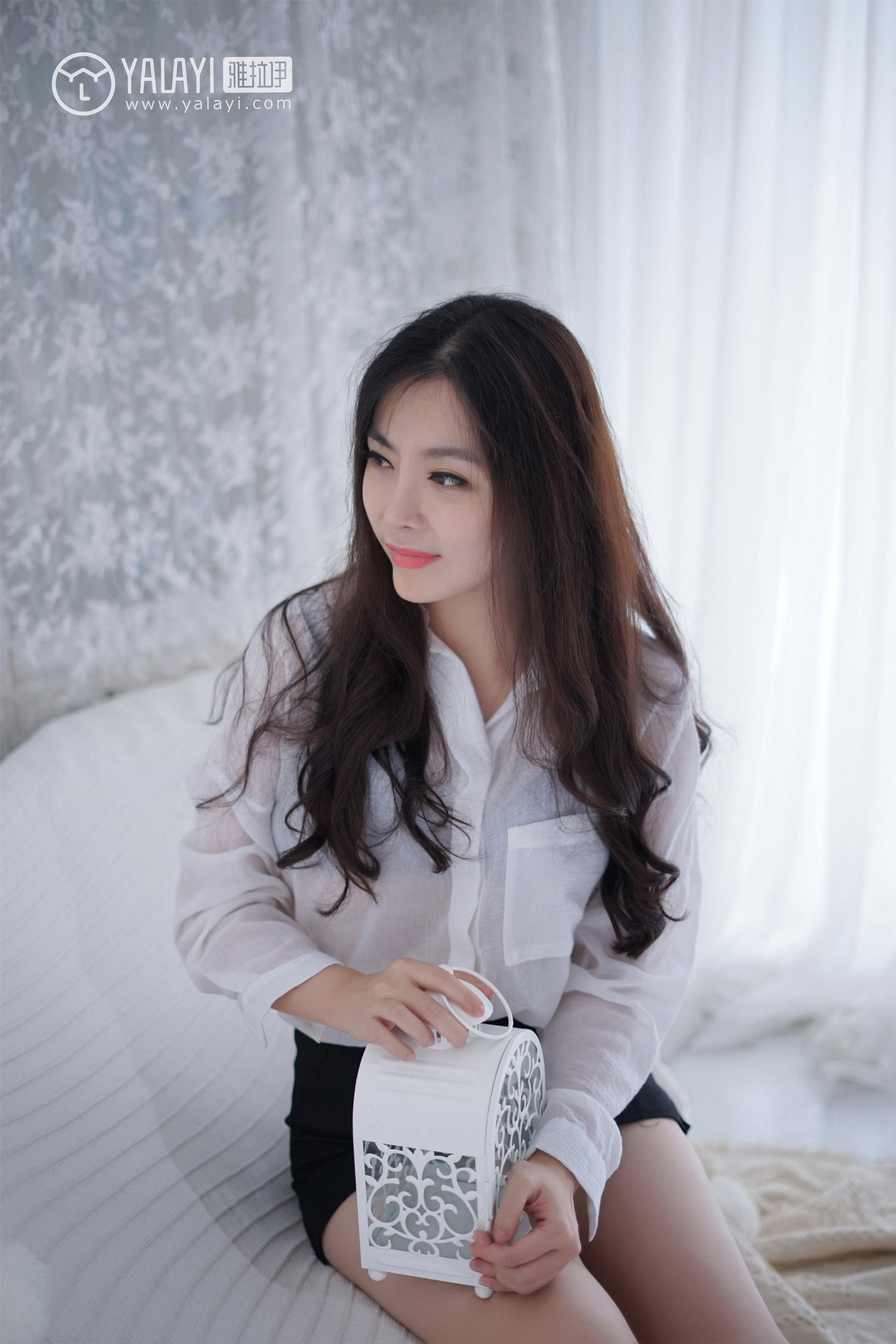 [YALAYI雅拉伊]NO.012 韵味美腿丽人 沈紫云 白色透视衬衫加黑色短裙性感私房写真集第10张