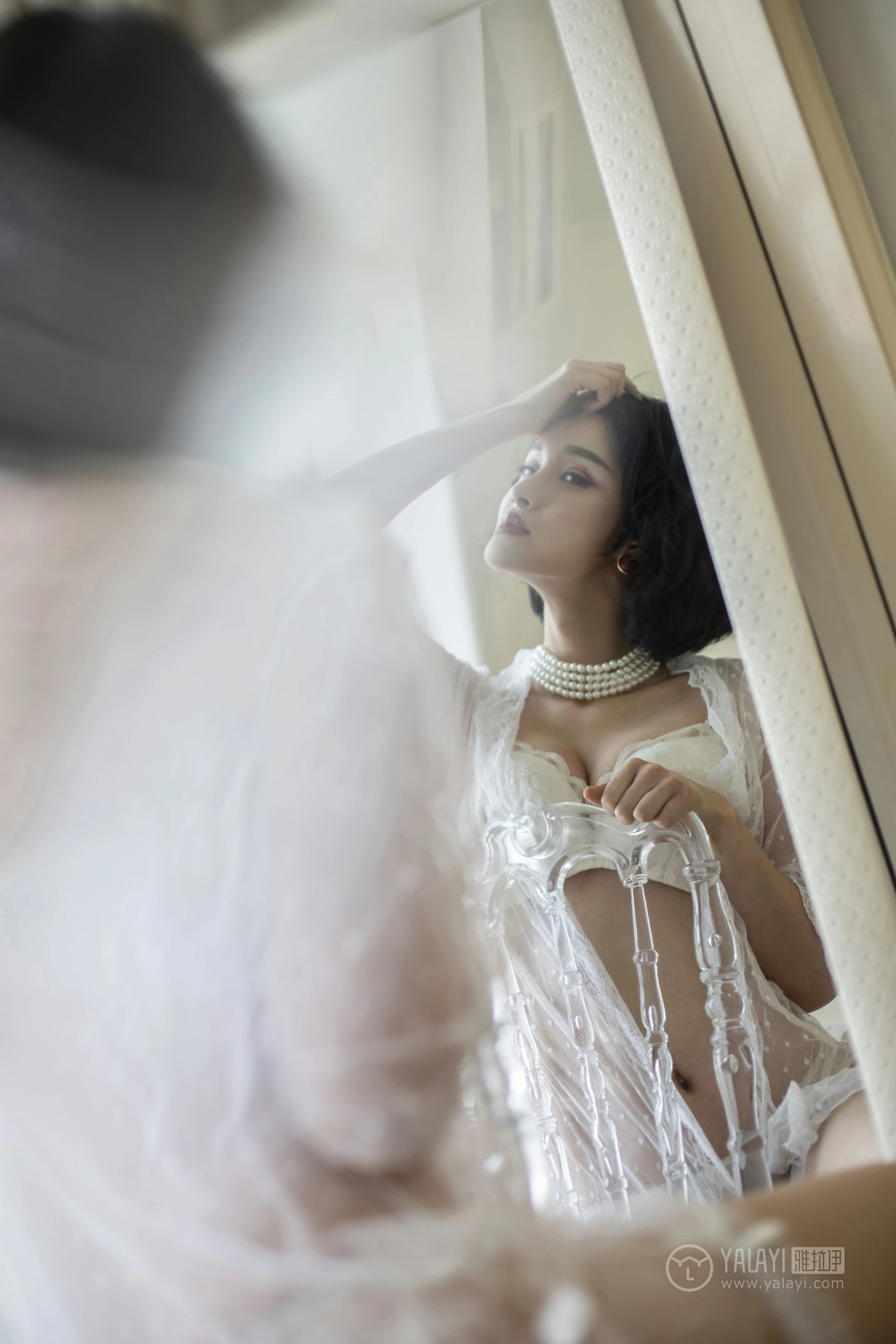 [YALAYI雅拉伊]No.187 盼兮 王艺颖 透视镂空睡衣与白色蕾丝内衣加白色情趣渔网袜性感私房写真集第6张