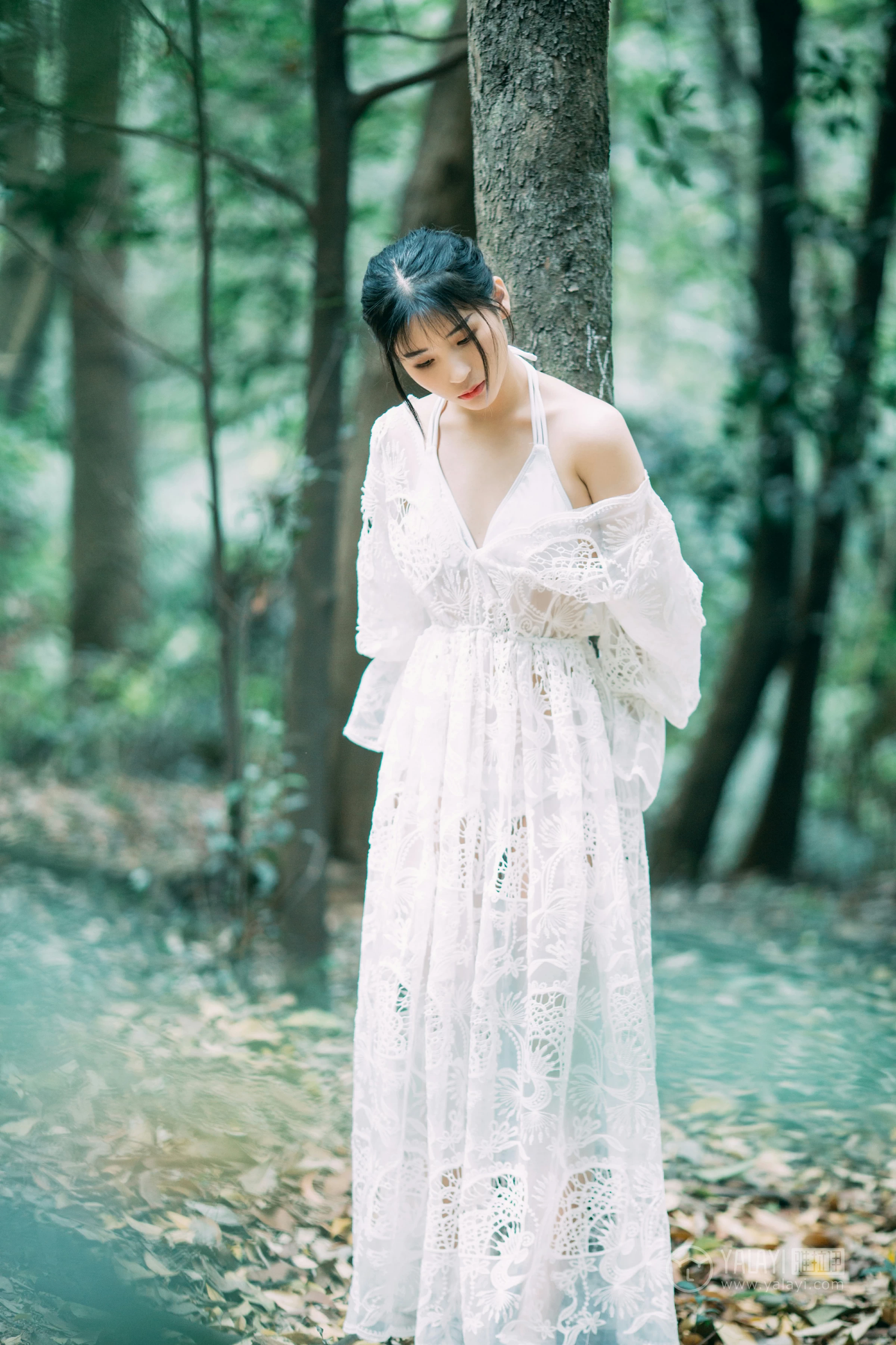 [YALAYI雅拉伊]No.194 仙乐飘飘 阿惜 白色透视镂空连衣裙加白色内衣性感私房写真集第5张