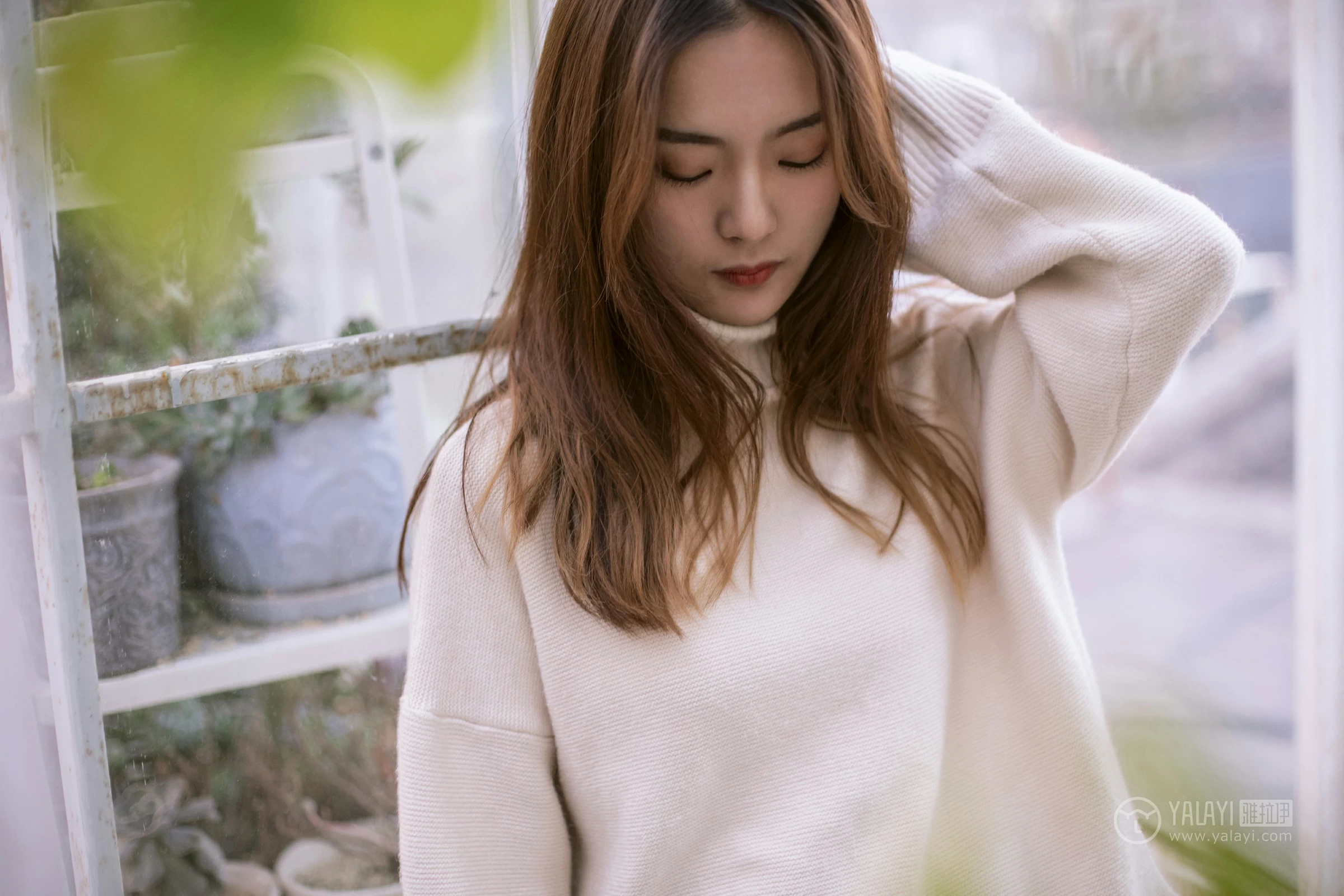 [YALAYI雅拉伊]No.209 温柔的你 白日梦 白色连身毛衣清新私房写真集第15张