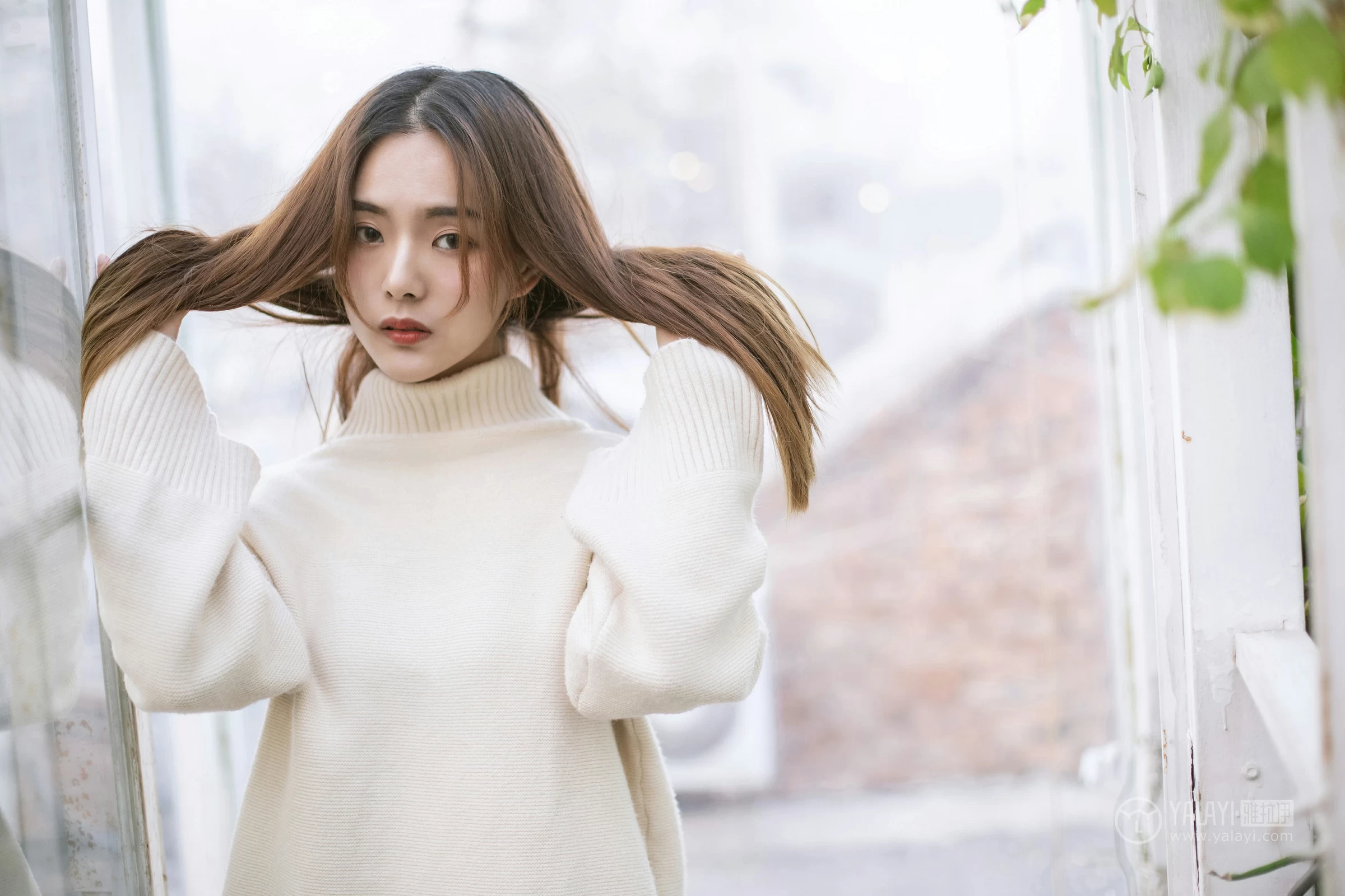 [YALAYI雅拉伊]No.209 温柔的你 白日梦 白色连身毛衣清新私房写真集第17张