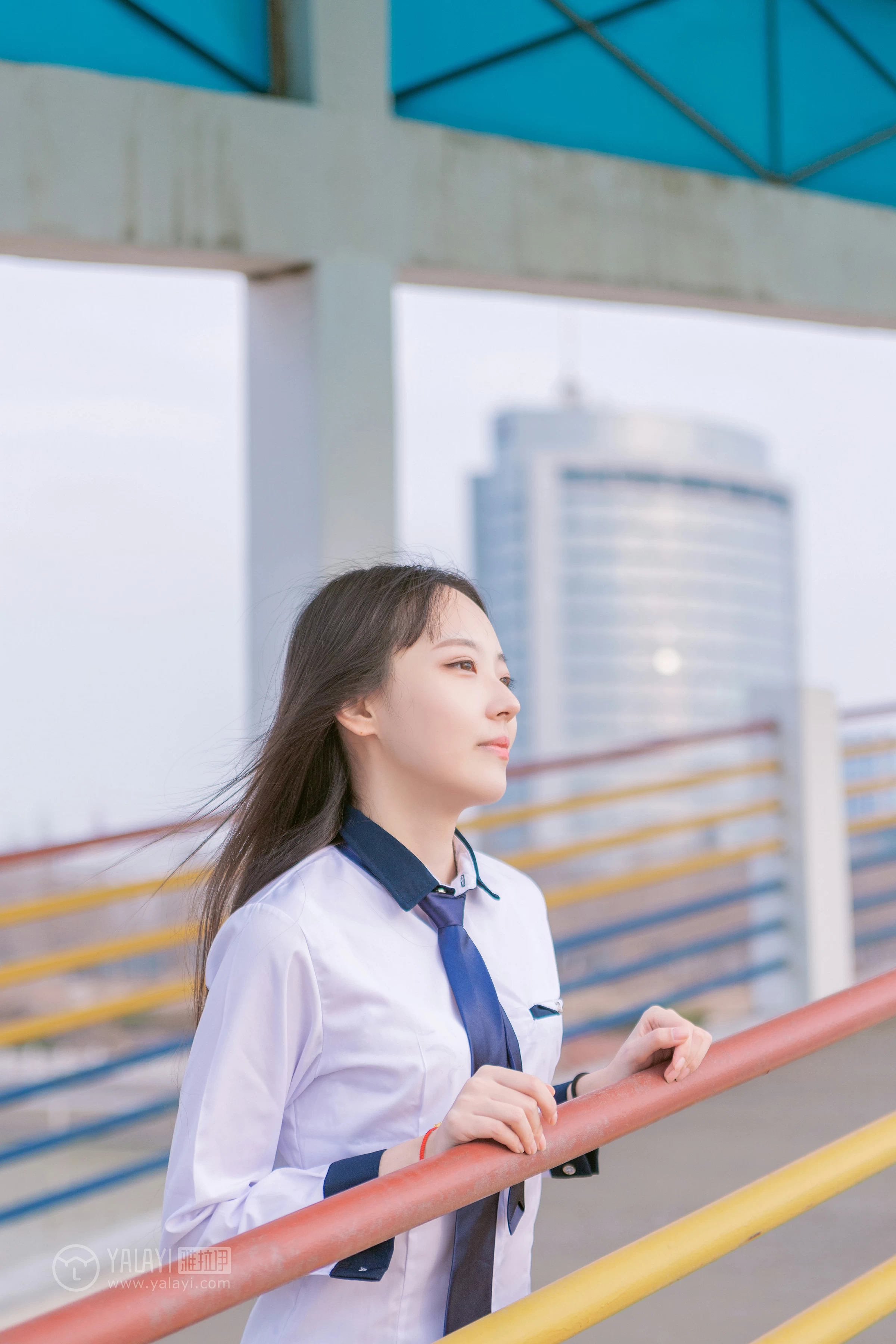 [YALAYI雅拉伊]No.229 小清新 文慧慧 日本高中女生制服与短裙加黑色丝袜美腿性感私房写真集第2张