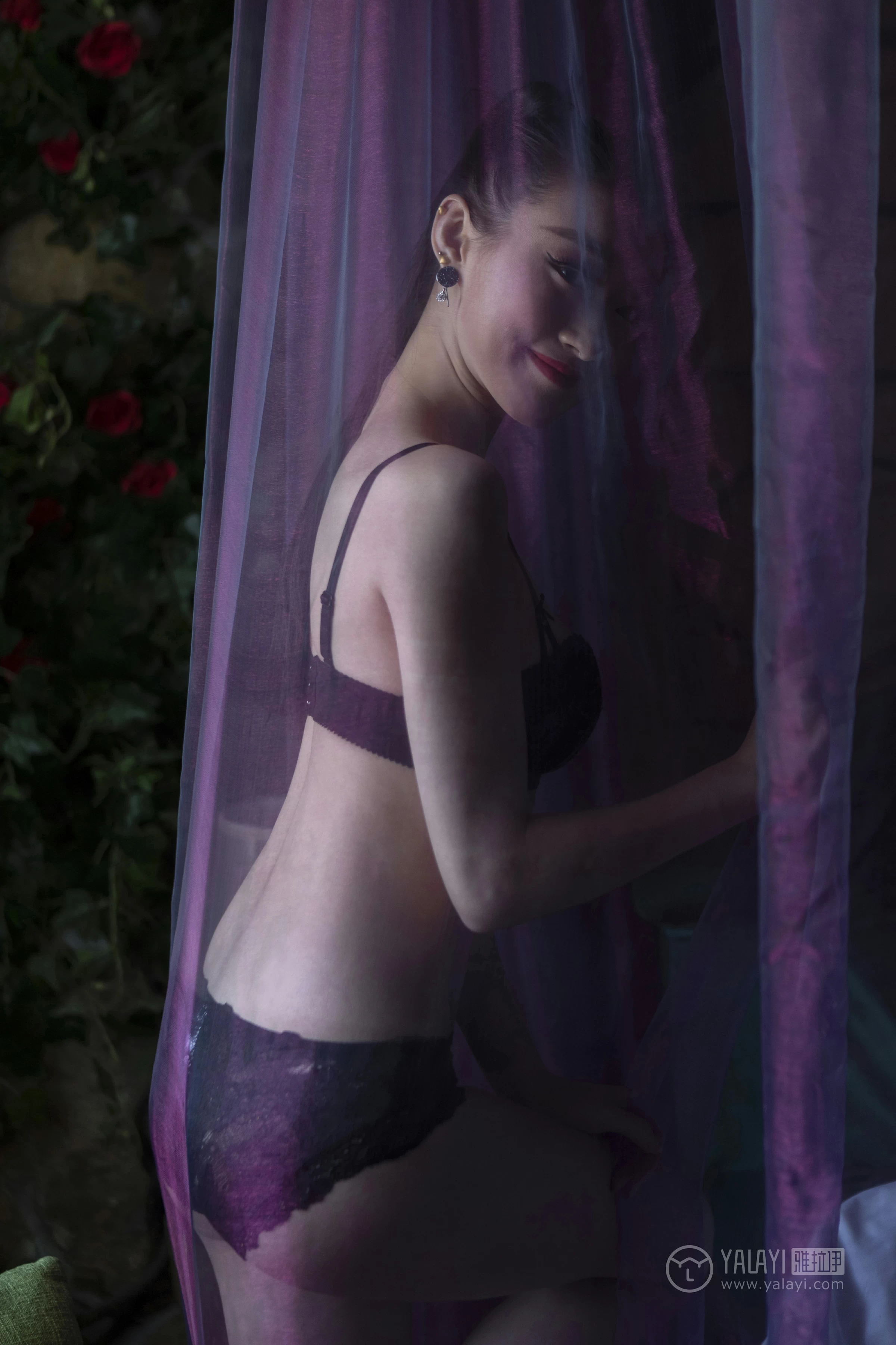 [YALAYI雅拉伊]No.228 紫纱 心怡 黑色蕾丝内衣性感私房写真集第13张