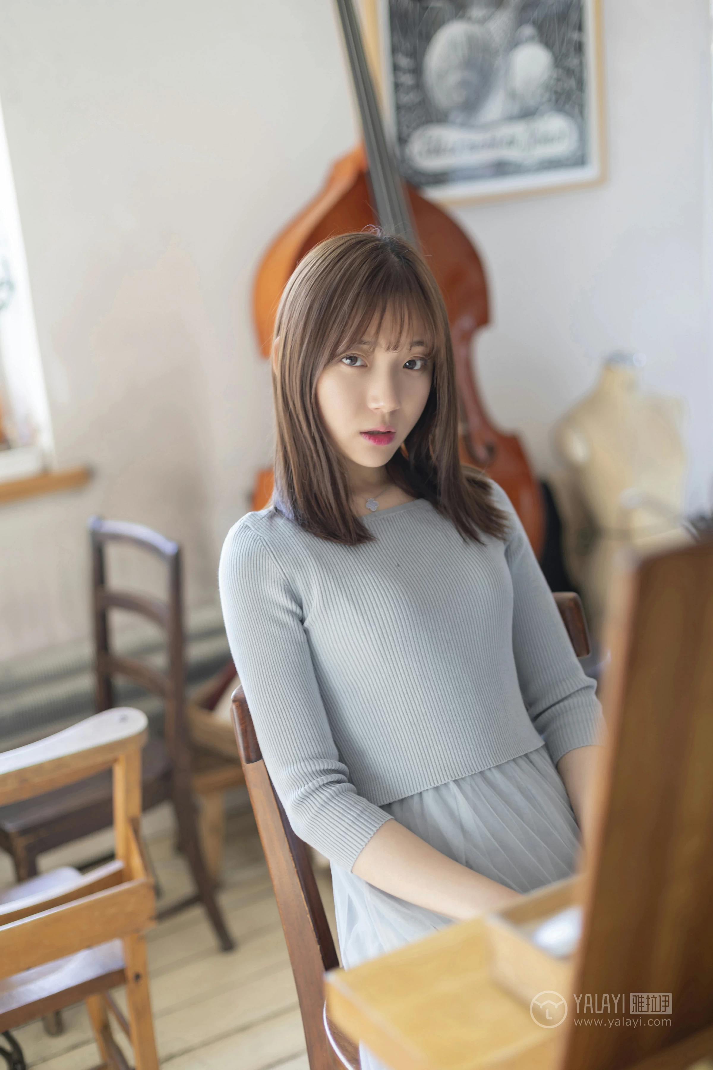 [YALAYI雅拉伊]No.249 看着你玩 刘开心 蓝色上衣加短裙清纯可爱私房写真集第6张