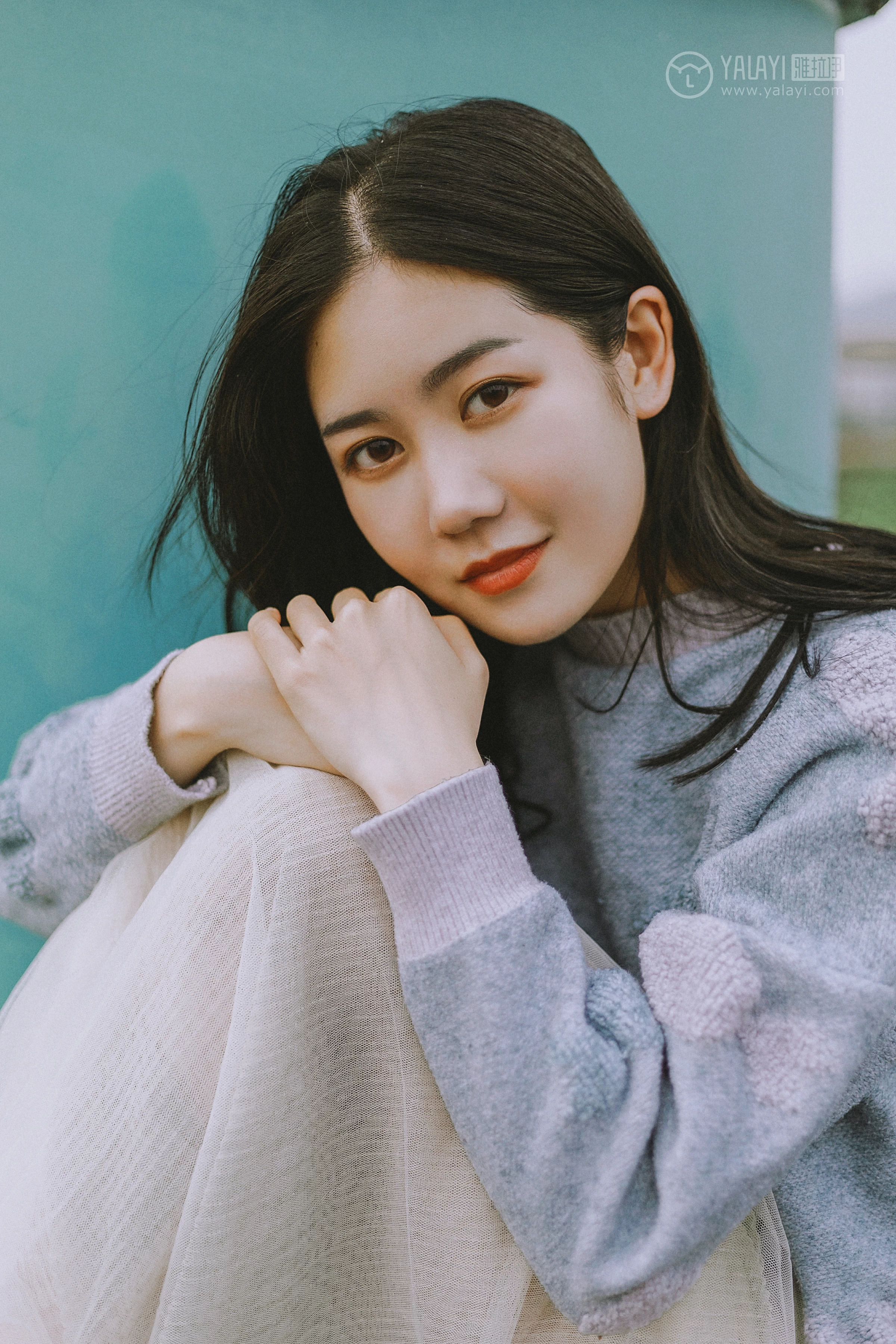[YALAYI雅拉伊] No.274 芳华 喜儿 蓝色卫衣与白色透视短裙性感私房写真集第10张