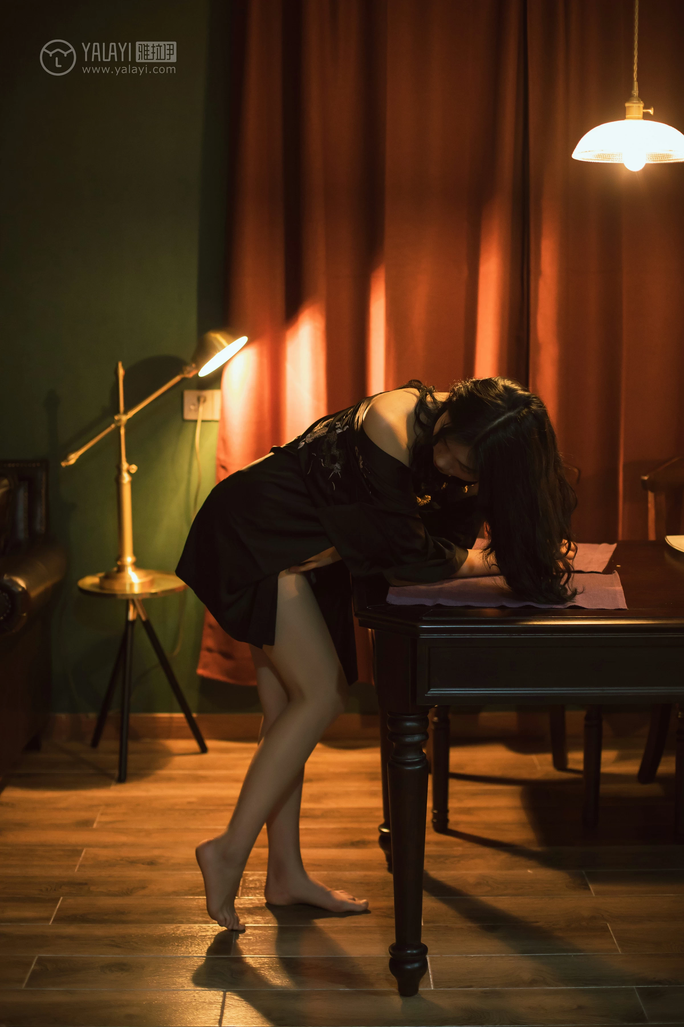 [YALAYI雅拉伊]No.309 夜来香 和风 黑色睡衣加黑色情趣旗袍性感私房写真集第17张