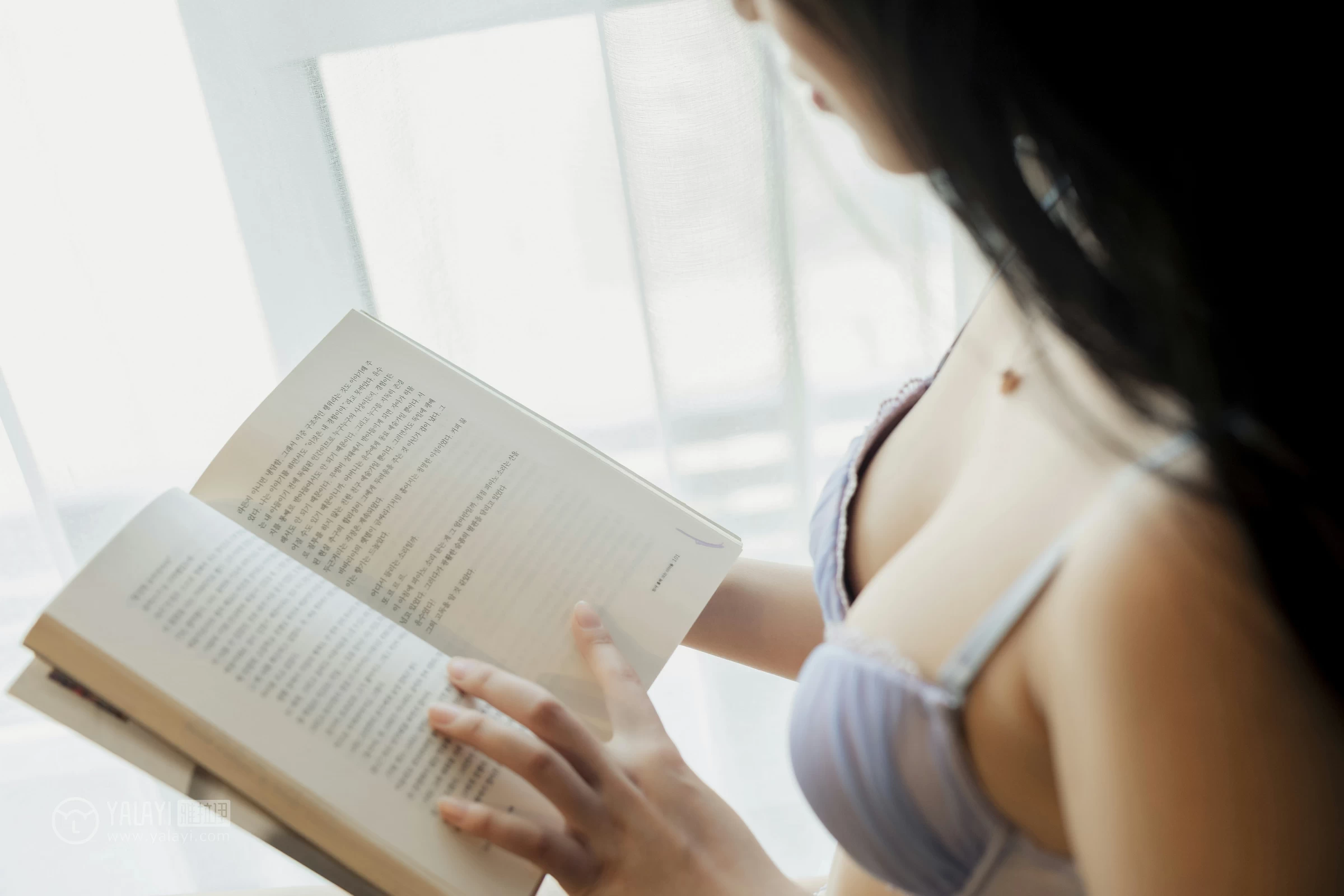 [YALAYI雅拉伊]No.324 银狐 楚薇 淡蓝色蕾丝内衣性感私房写真集第3张