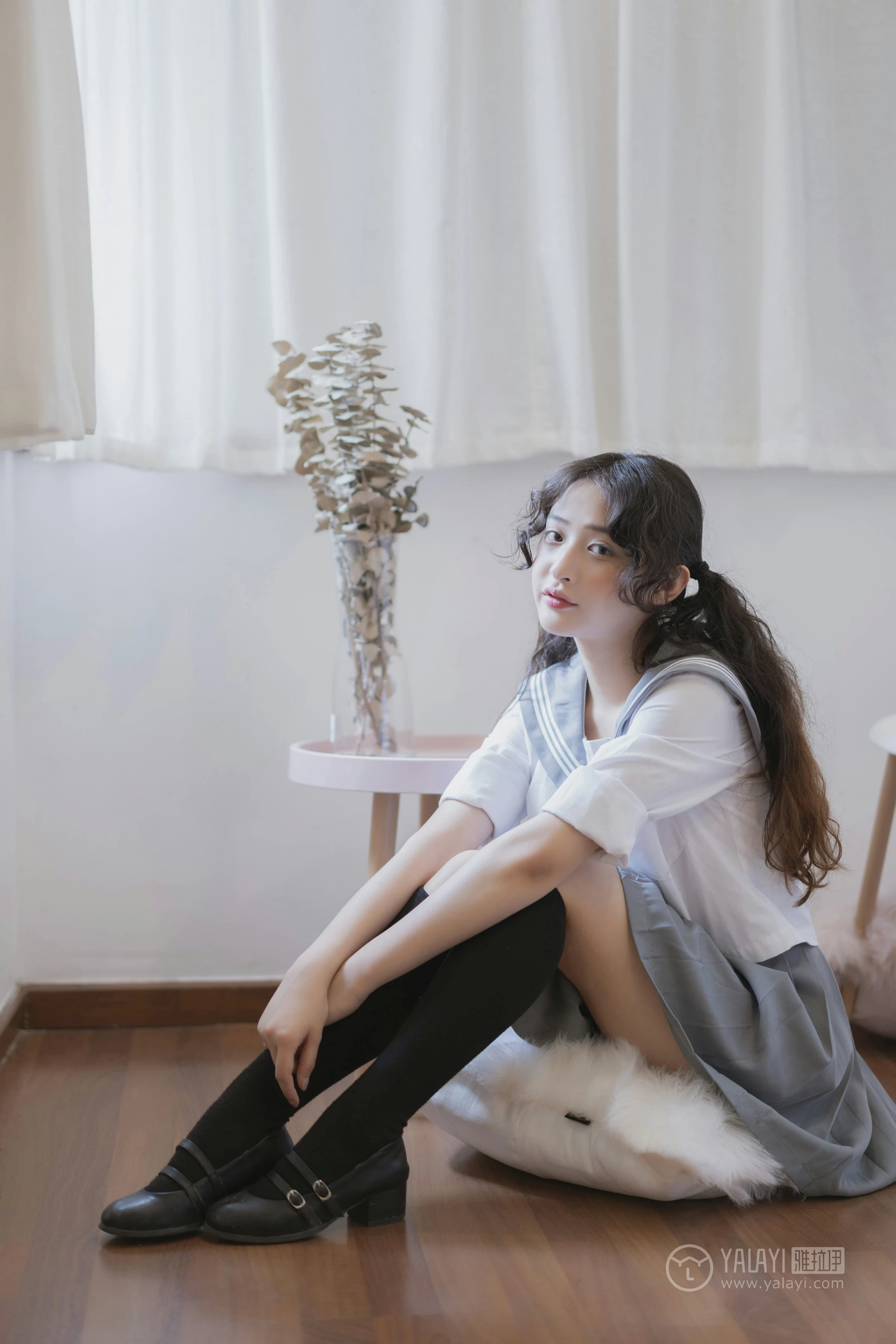 [YALAYI雅拉伊]No.349 清纯学生妹 西子 高中女生制服与短裙性感私房写真集第13张