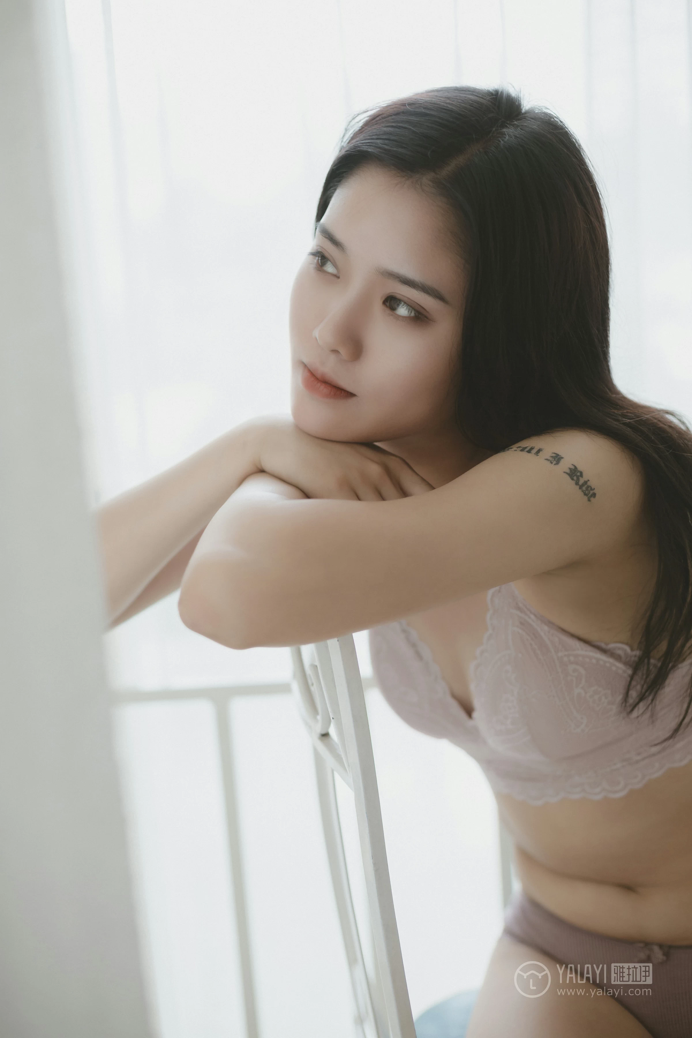 [YALAYI雅拉伊]No.350 情绪挑拨 荔子 粉色蕾丝内衣性感私房写真集第12张