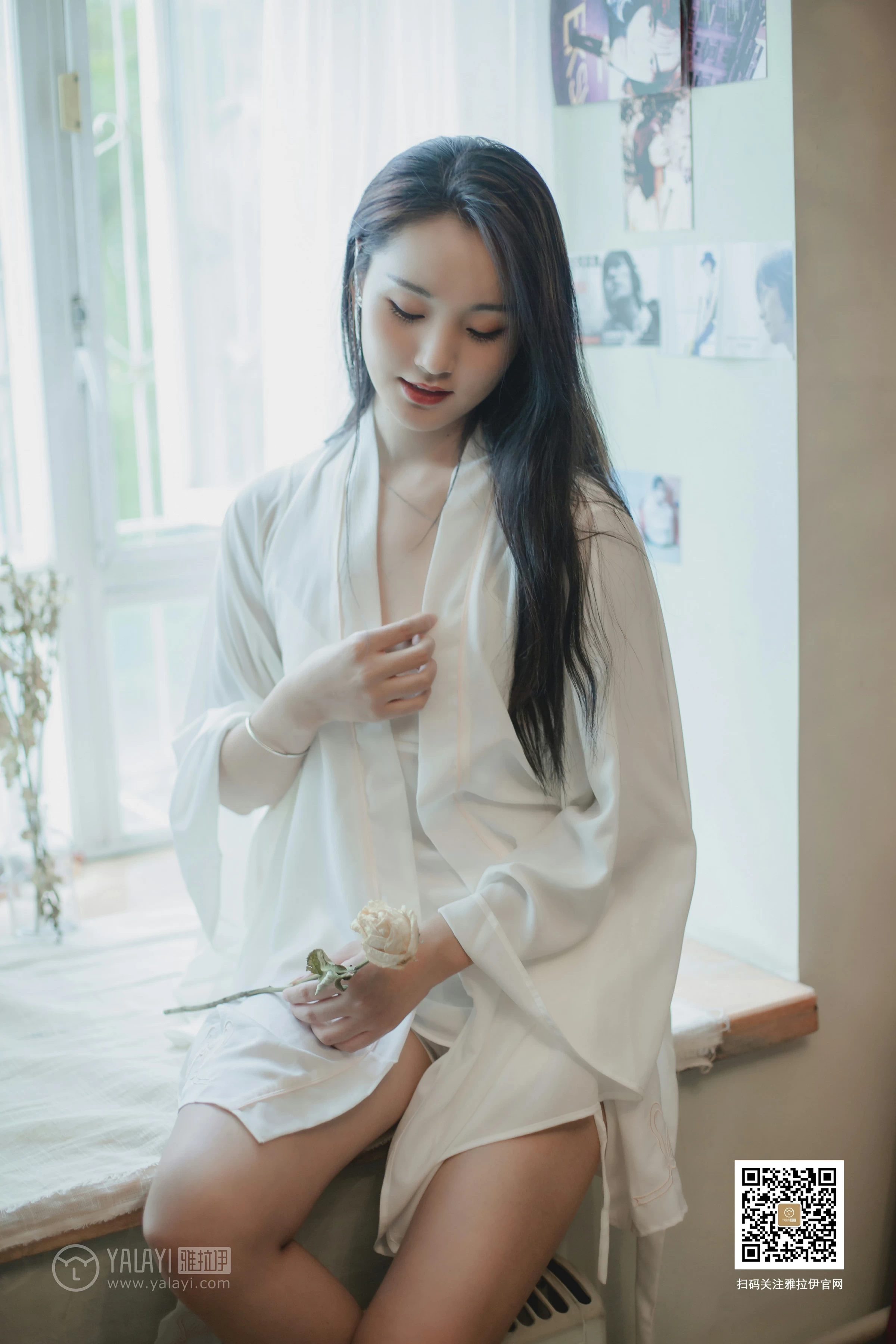 [YALAYI雅拉伊]No.361 Elegant 项兴咏 白色睡衣加白色吊带内衣性感私房写真集第5张