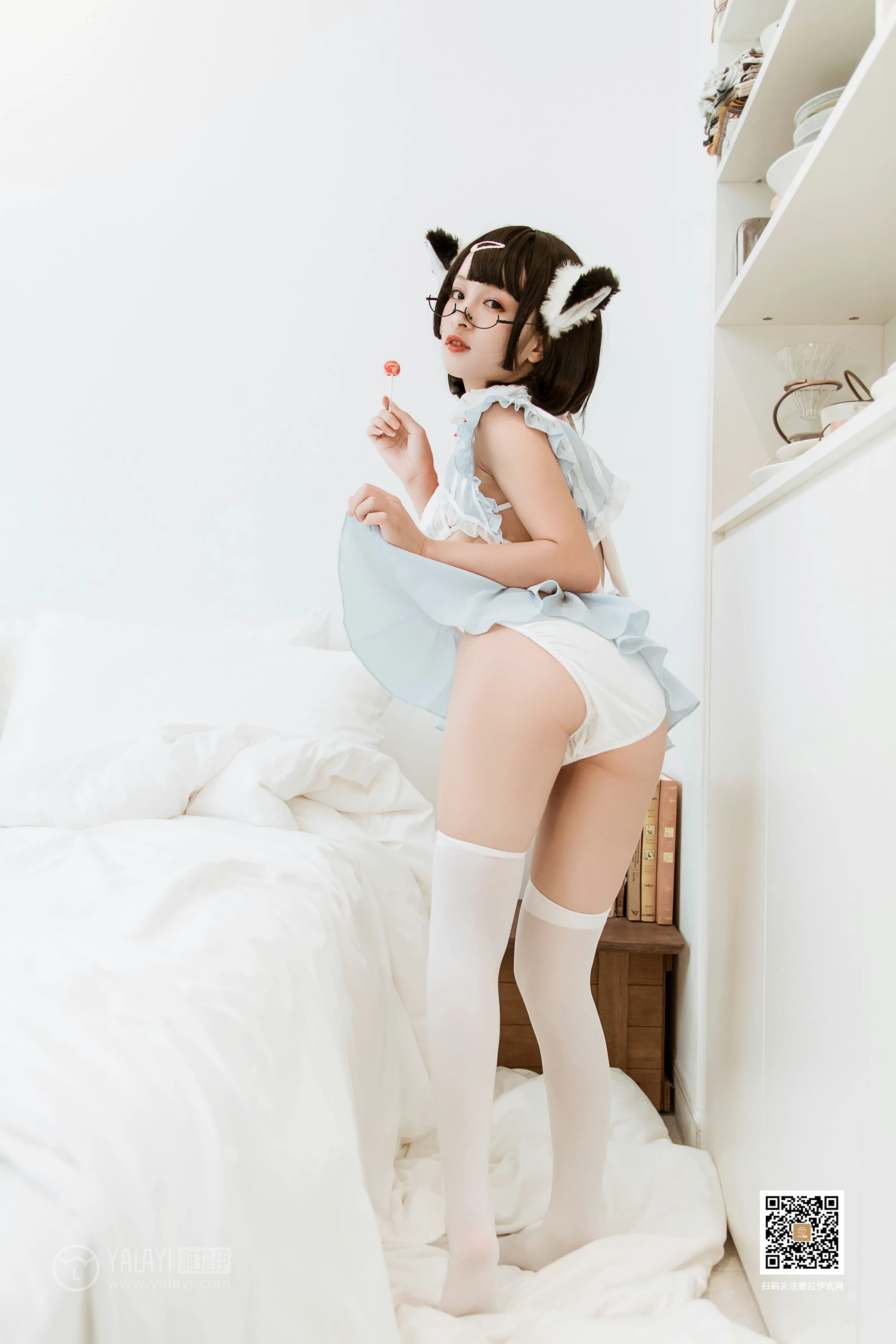[YALAYI雅拉伊]No.384 爱丽丝 艾丽 情趣制服内衣加白色丝袜美腿性感私房写真集第10张