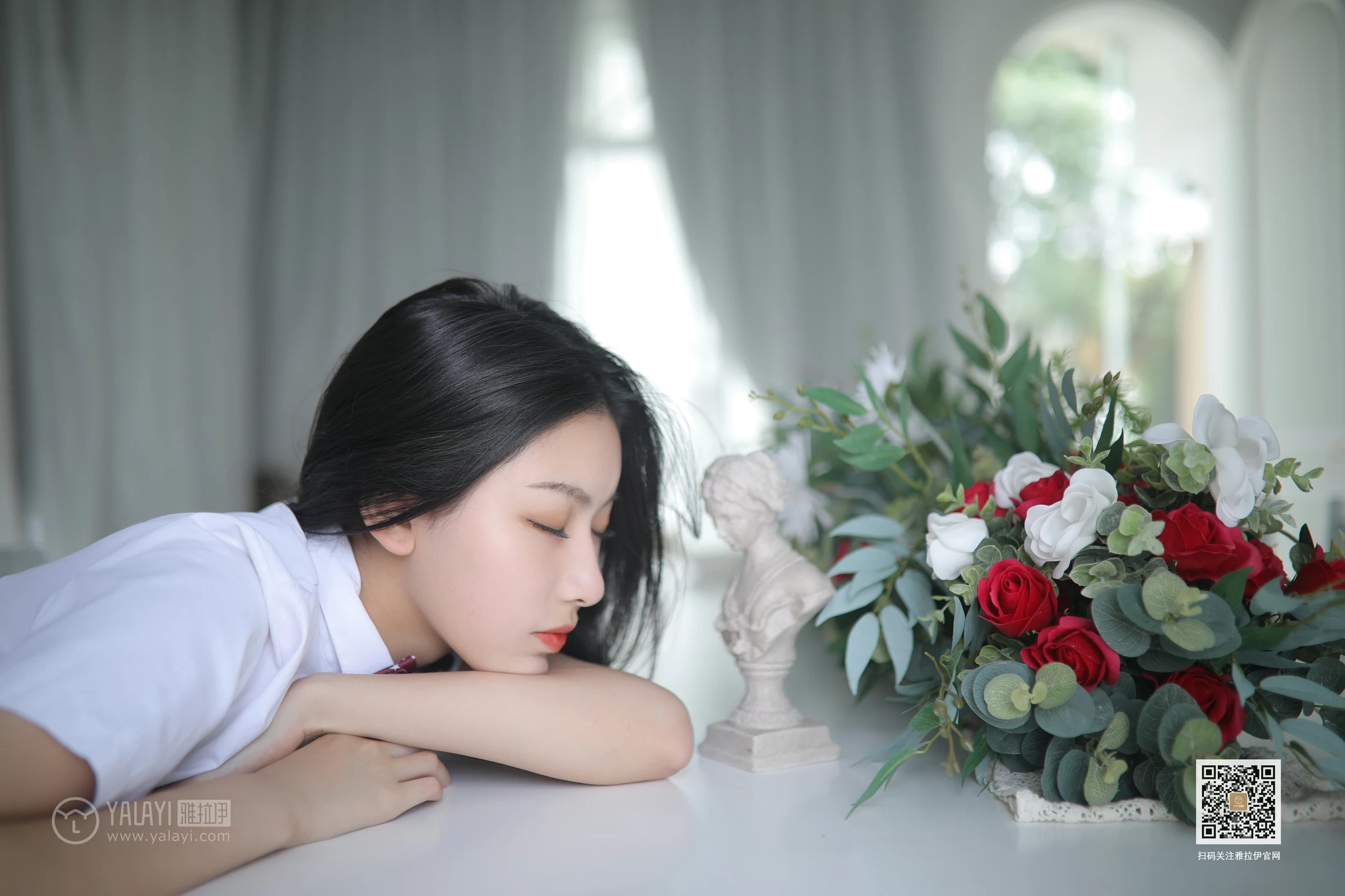 [YALAYI雅拉伊]No.387 毕业季 白璐 黑色高中女生制服与短裙加肉色丝袜美腿性感私房写真集第15张