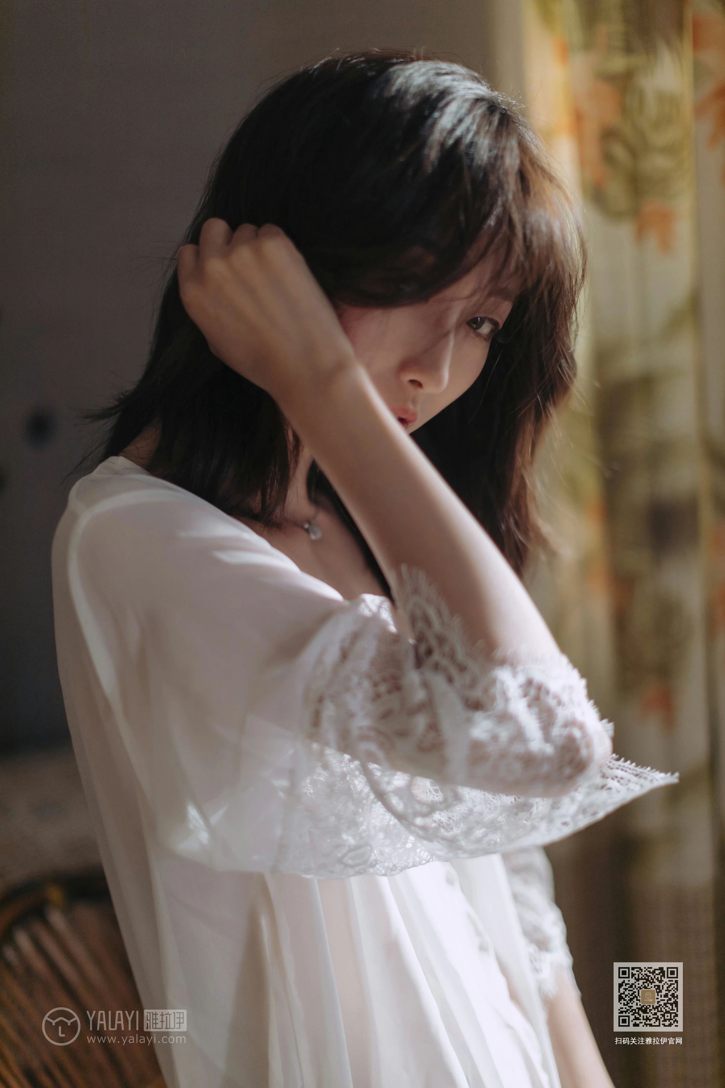 [YALAYI雅拉伊]Vol.427 寂寞心房 佳佳 白色透视蕾丝睡衣加情趣乳贴性感私房写真集第8张