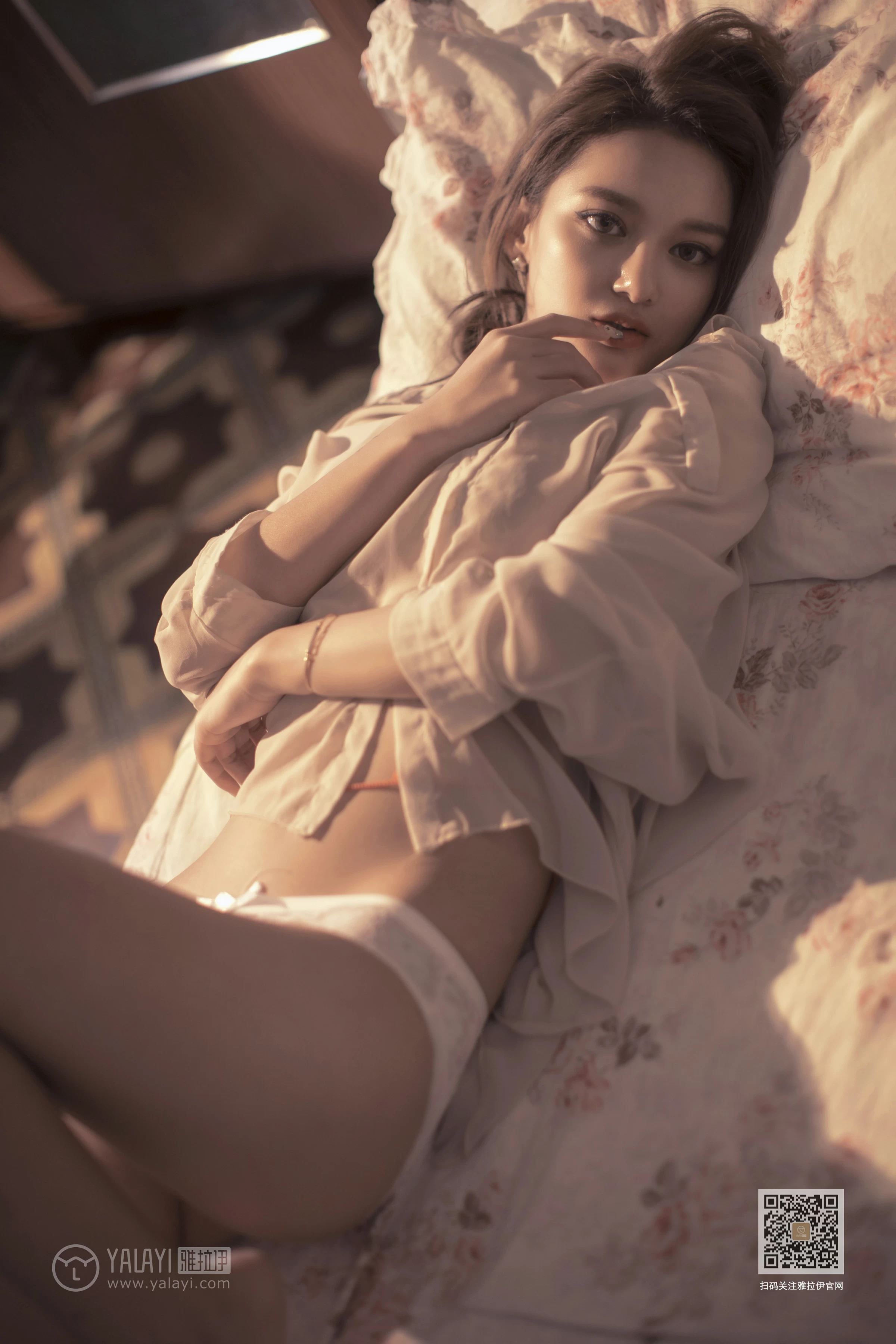 [YALAYI雅拉伊]Vol.430 意乱情迷 慧儿 白色透视衬衫居家性感私房写真集第4张