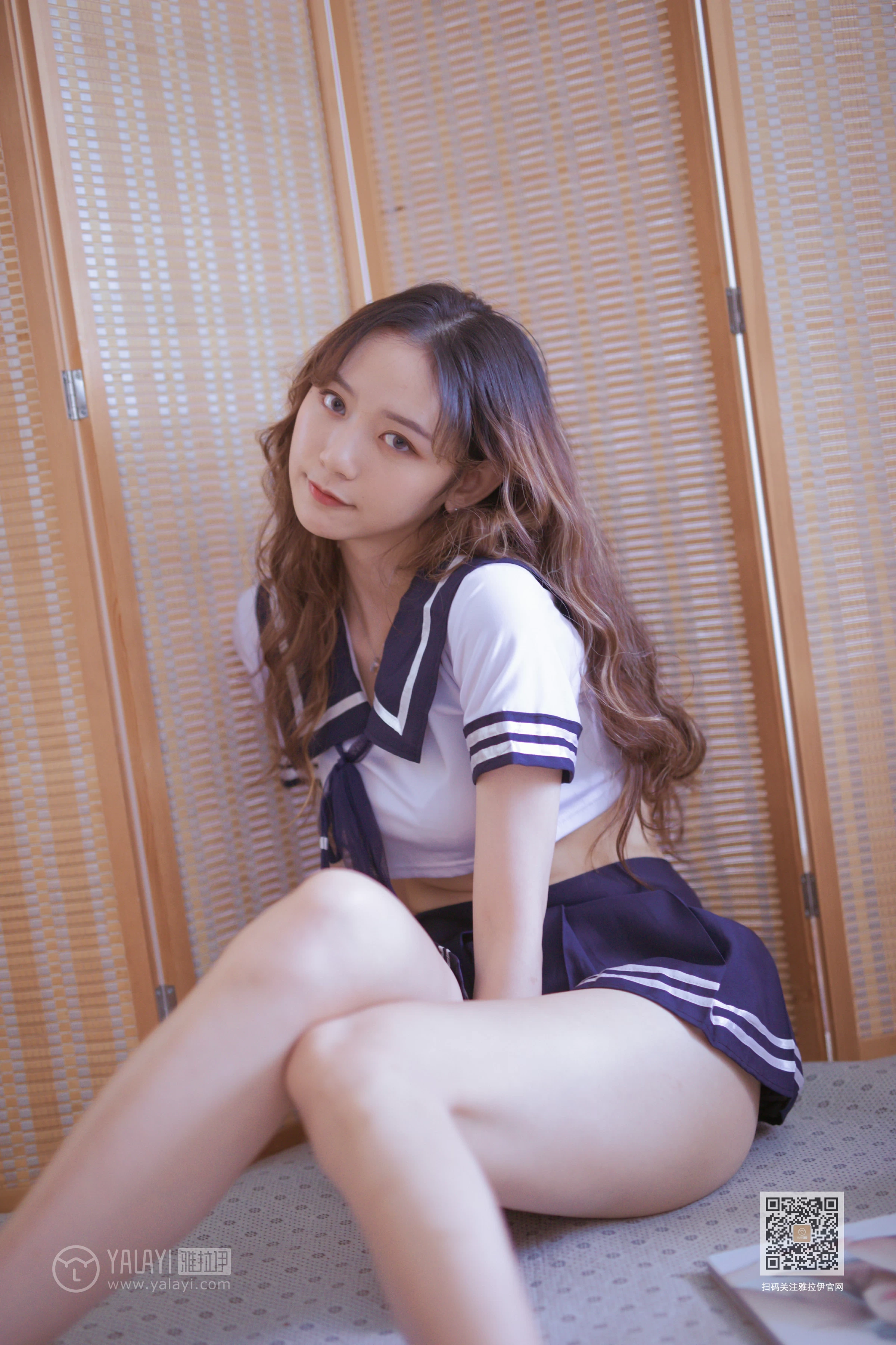 [YALAYI雅拉伊]Vol.438 美女与水手服 晓琳 情趣制服加短裙性感私房写真集第9张