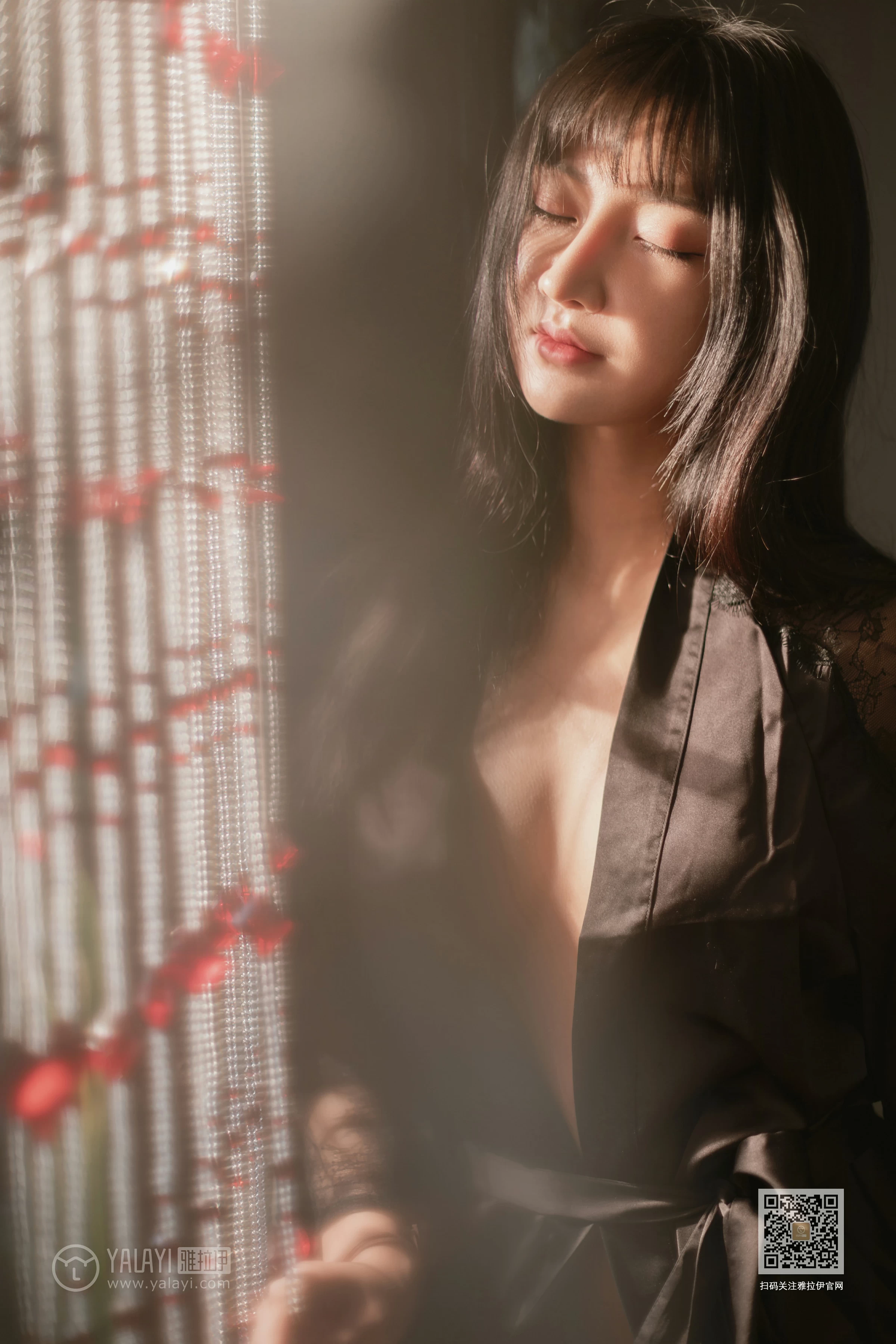 [YALAYI雅拉伊]Vol.494 帘卷美人绰态 韩熙 黑色透视睡衣性感私房写真集第8张