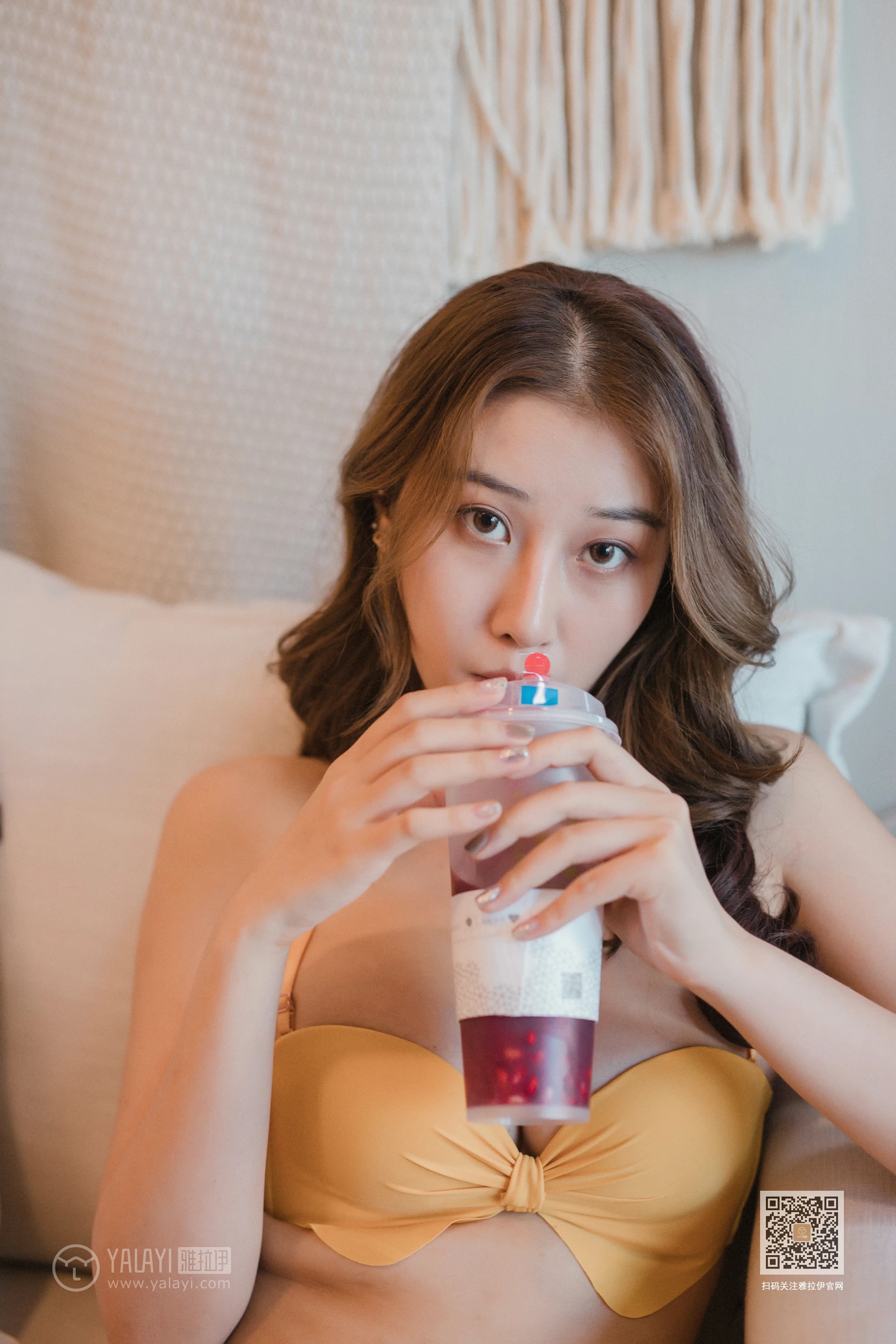 [YALAYI雅拉伊]Vol.505 汹涌而出 欣茹 橙色性感内衣居家私房写真集第9张