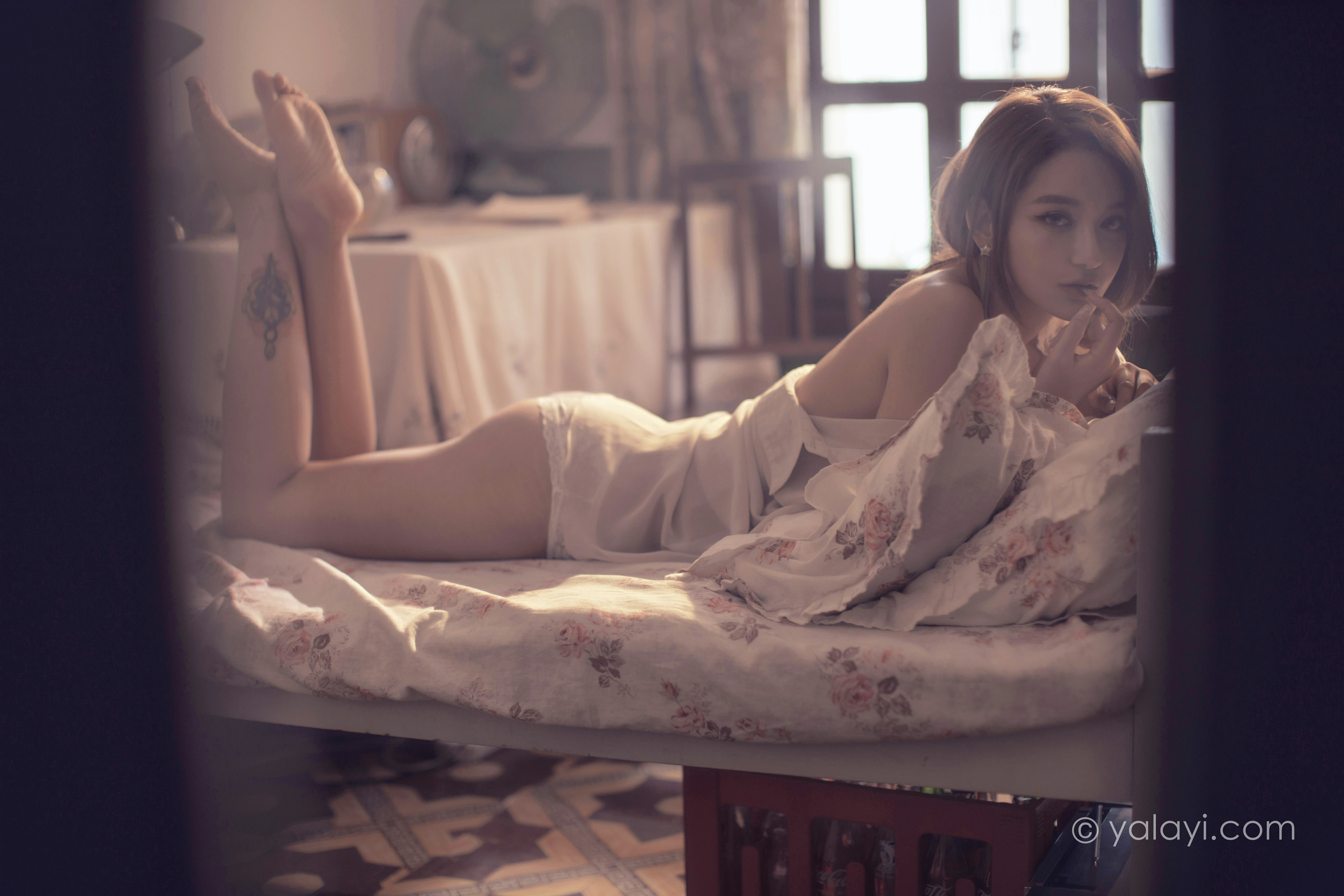 [YALAYI雅拉伊]NO.803 若有思 梓杨 白色透视衬衫居家性感私房写真集第13张