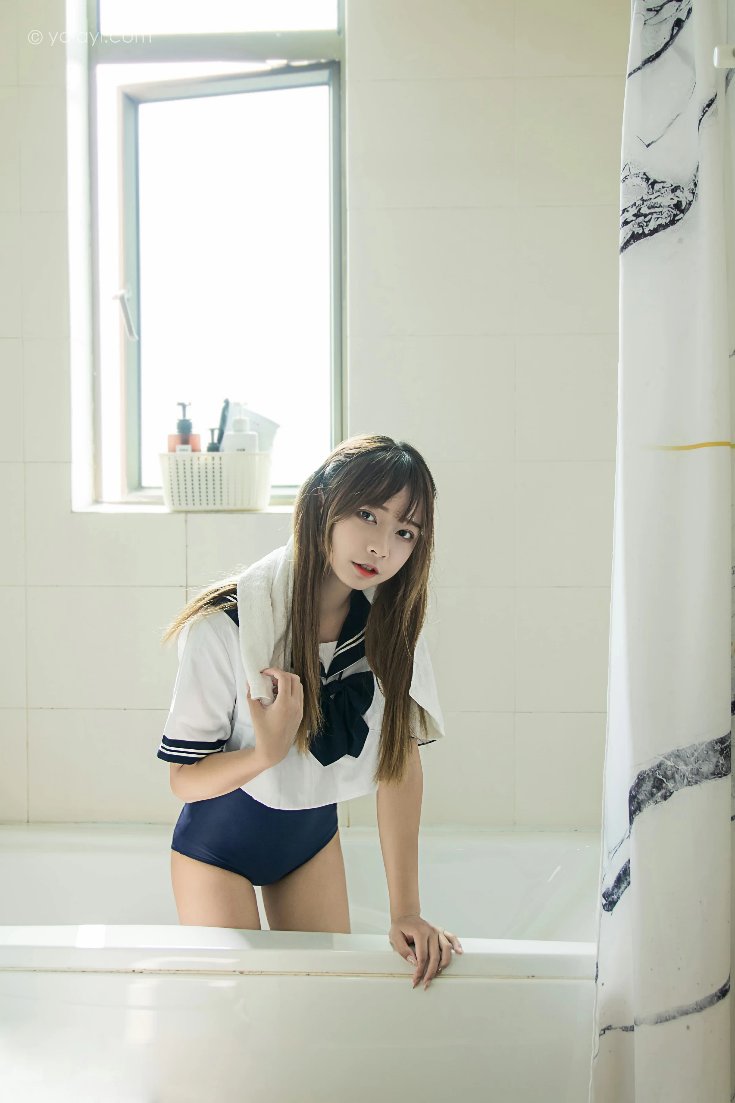[YALAYI雅拉伊]NO.681 《少女的夏天》 阿禾 JK水手制服加蓝色紧身连体体操服性感私房写真集第10张