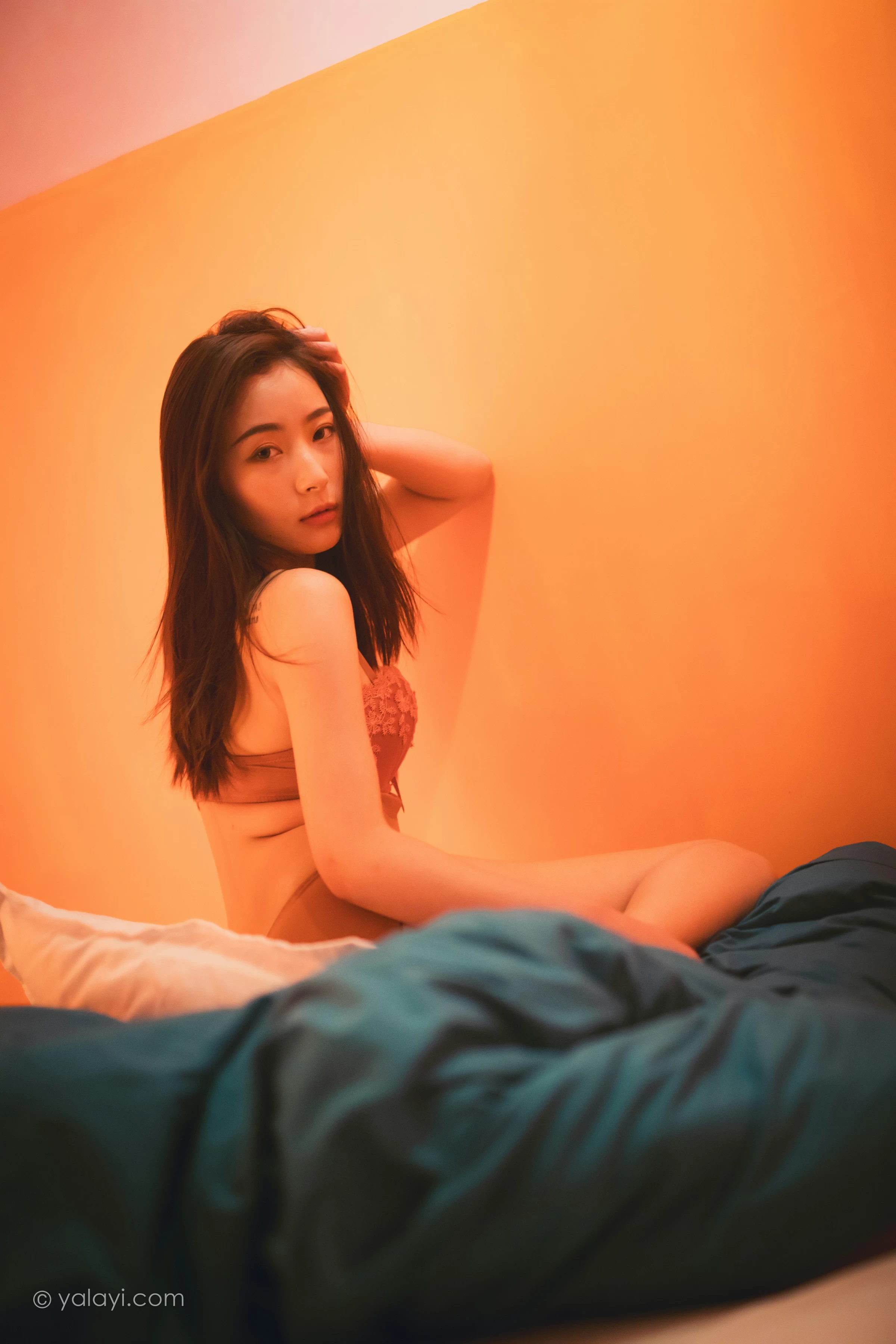 [YALAYI雅拉伊]NO.683 《暧昧》 海棠 粉色蕾丝内衣性感私房写真集第13张