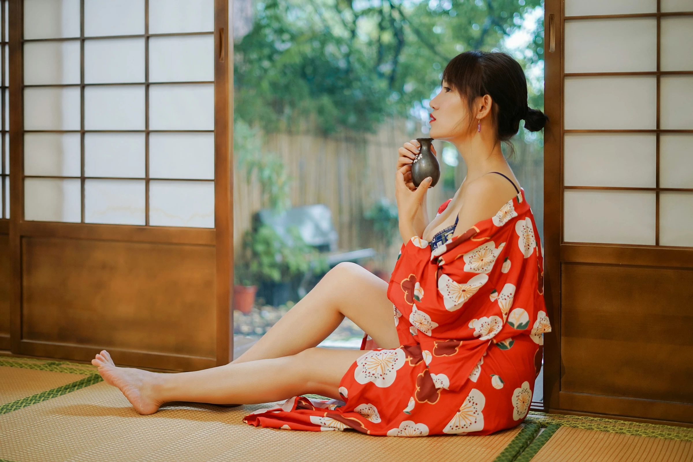 [YALAYI雅拉伊]NO.714 《自娱》 多香子 粉色和服加蓝色内衣性感私房写真集第4张