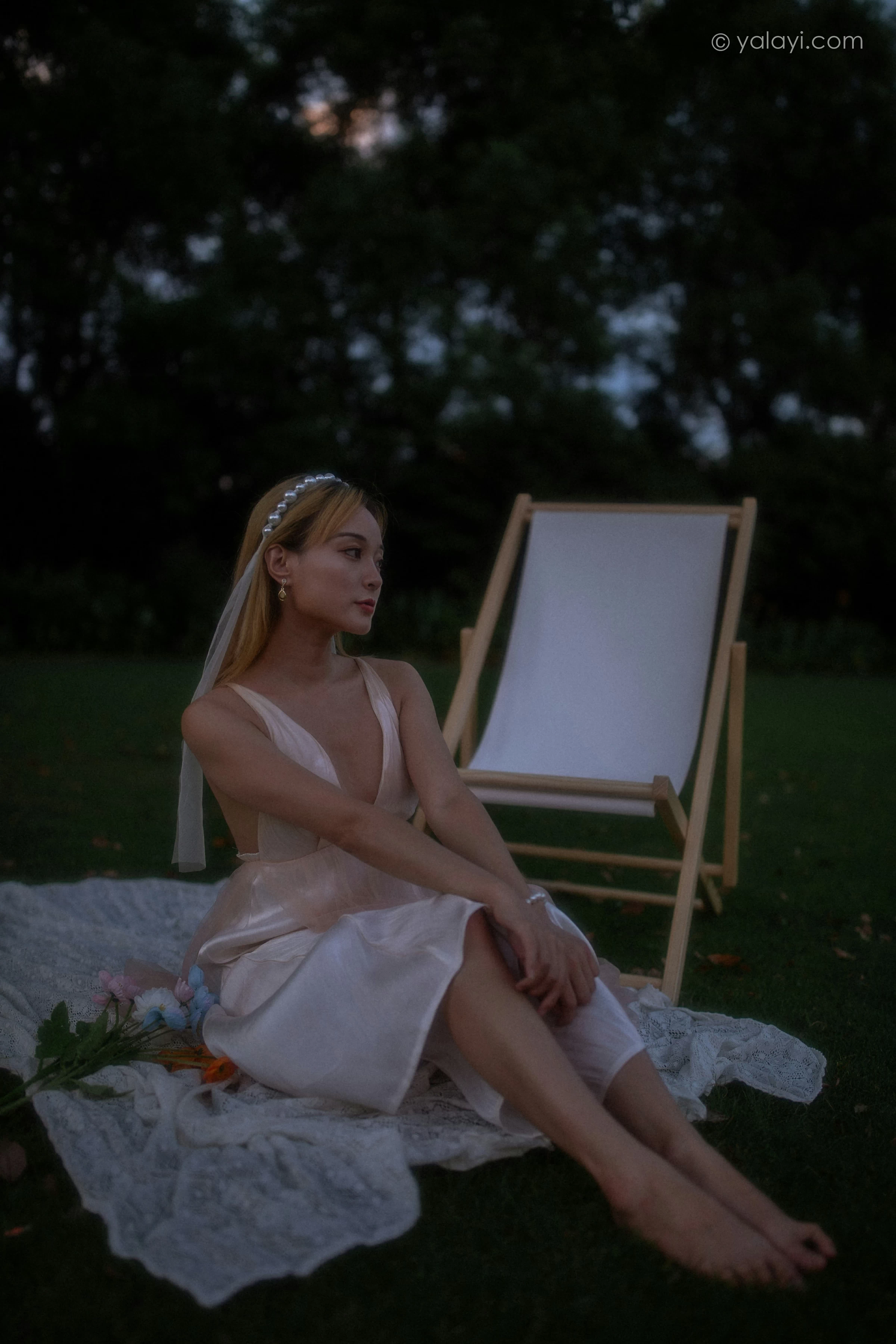 [YALAYI雅拉伊]NO.695 《救赎》 米粒米粒 粉色吊带连衣裙写真第4张