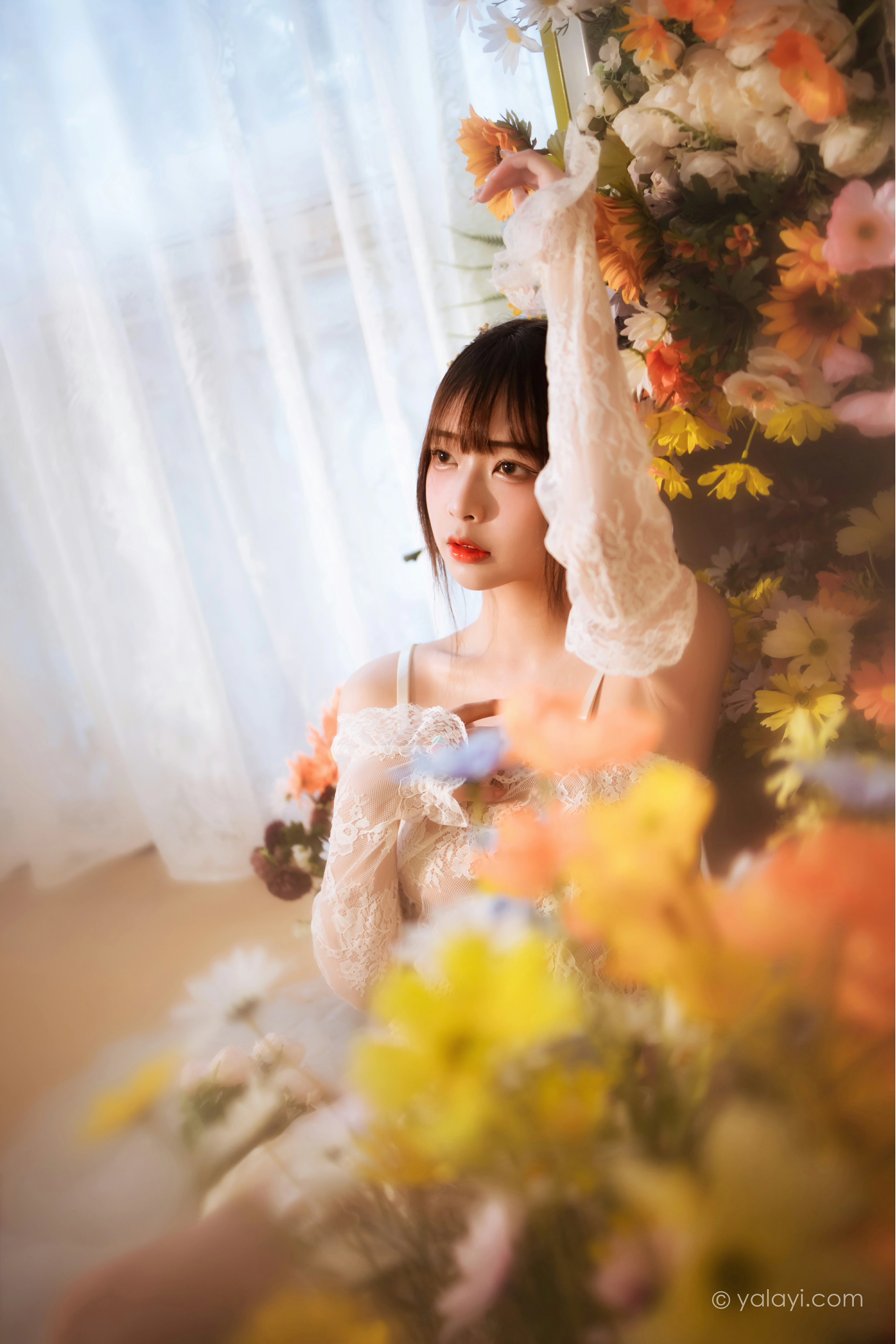 [YALAYI雅拉伊]NO.807 似梦初觉 阿禾 白色透视情趣连衣裙加蕾丝内衣性感私房写真集第5张