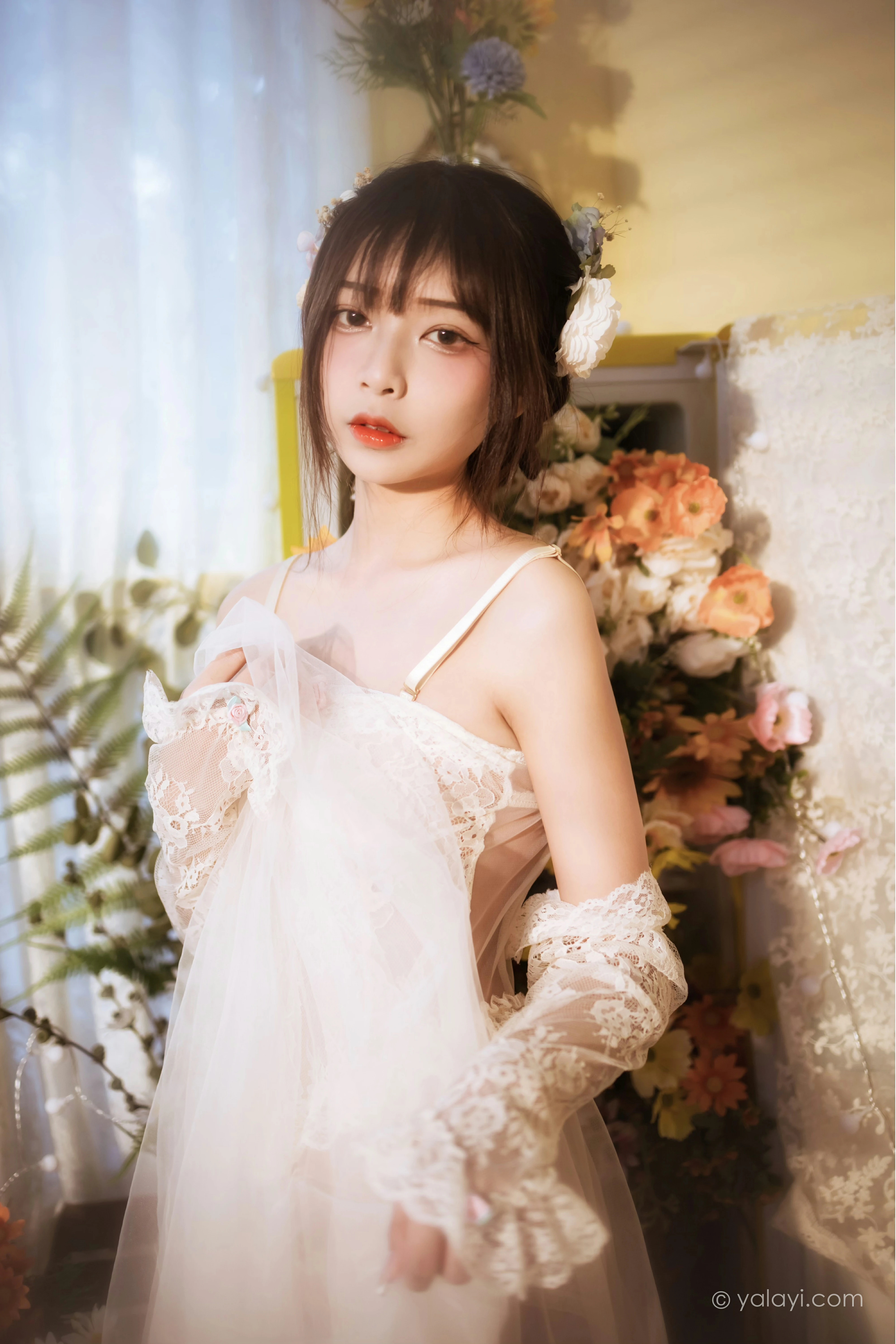 [YALAYI雅拉伊]NO.807 似梦初觉 阿禾 白色透视情趣连衣裙加蕾丝内衣性感私房写真集第9张