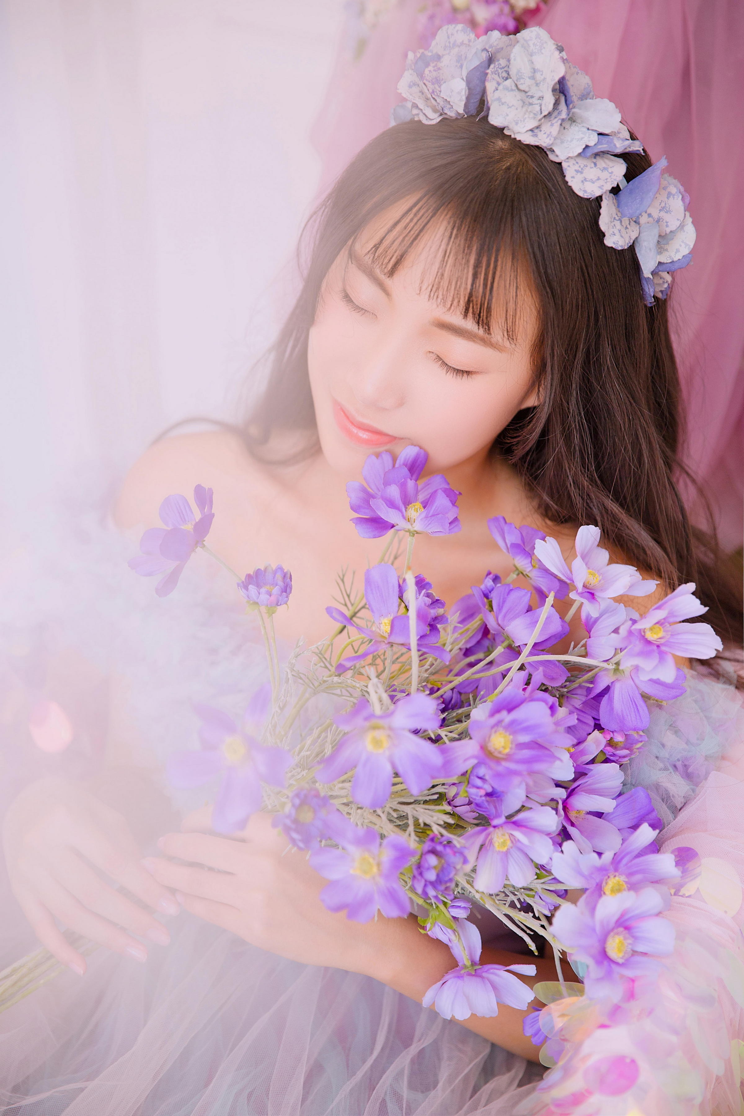 [YALAYI雅拉伊]2022.06.13 秘密花园 清纯少女 JK水手制服与粉色吊带内衣加短裤私房写真集第6张