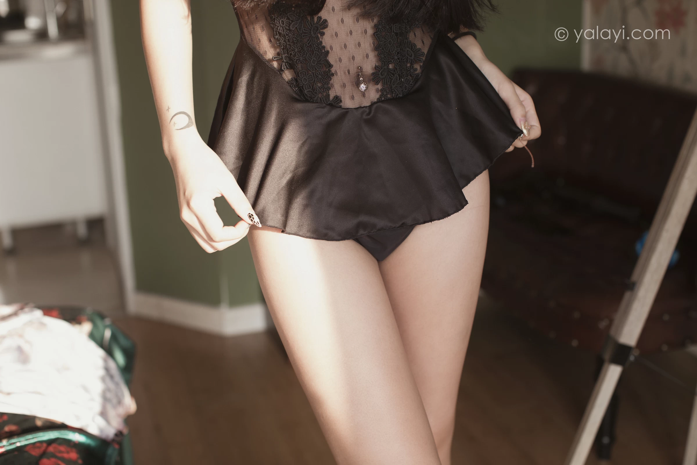 [YALAYI雅拉伊]NO.721 《面纱》 刘子炀 黑色透视情趣连体内衣性感私房写真集第8张