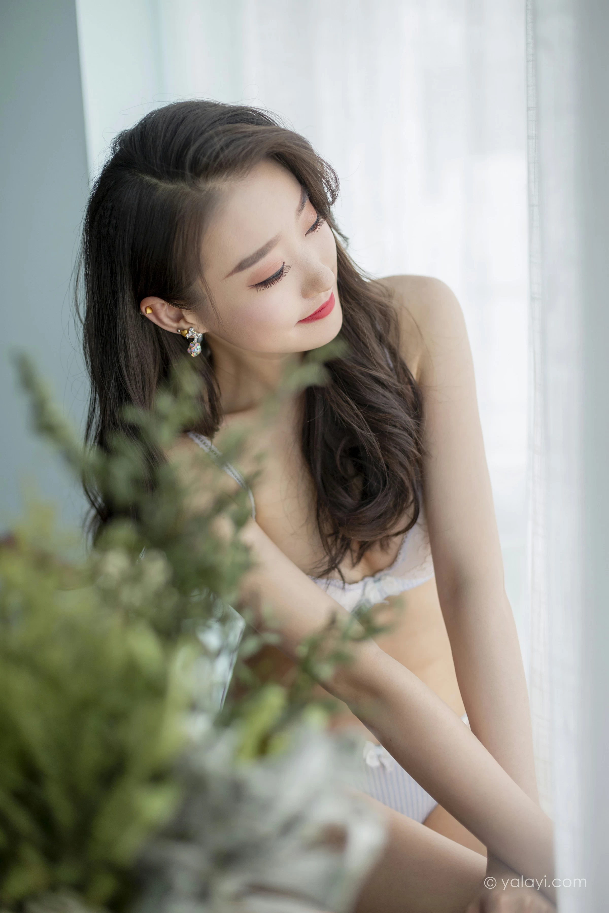 [YALAYI雅拉伊]NO.701 《花容月貌》 心怡 白色蕾丝内衣居家性感私房写真集第7张