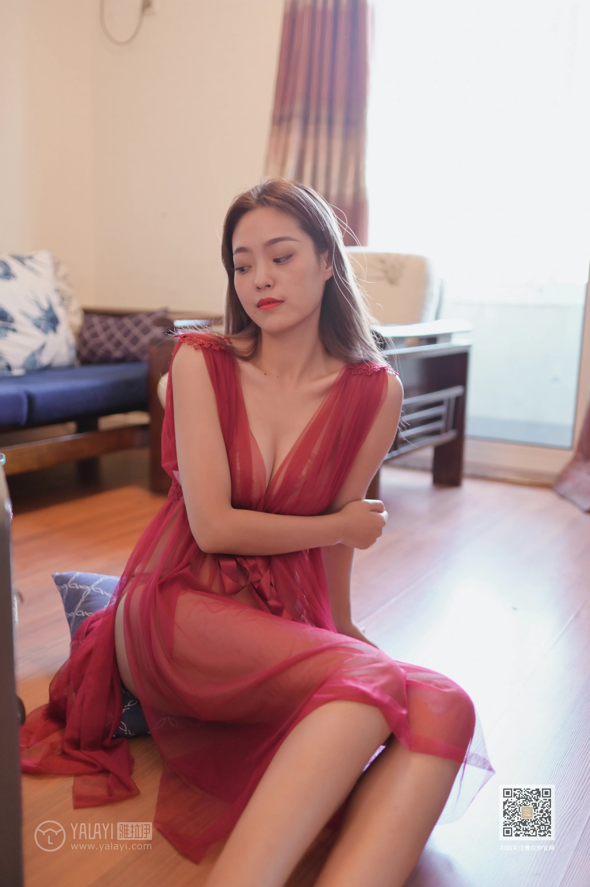 [YALAYI雅拉伊]Vol.446 红拂女 出尘 白色透视情趣连衣裙居家性感私房写真集第5张